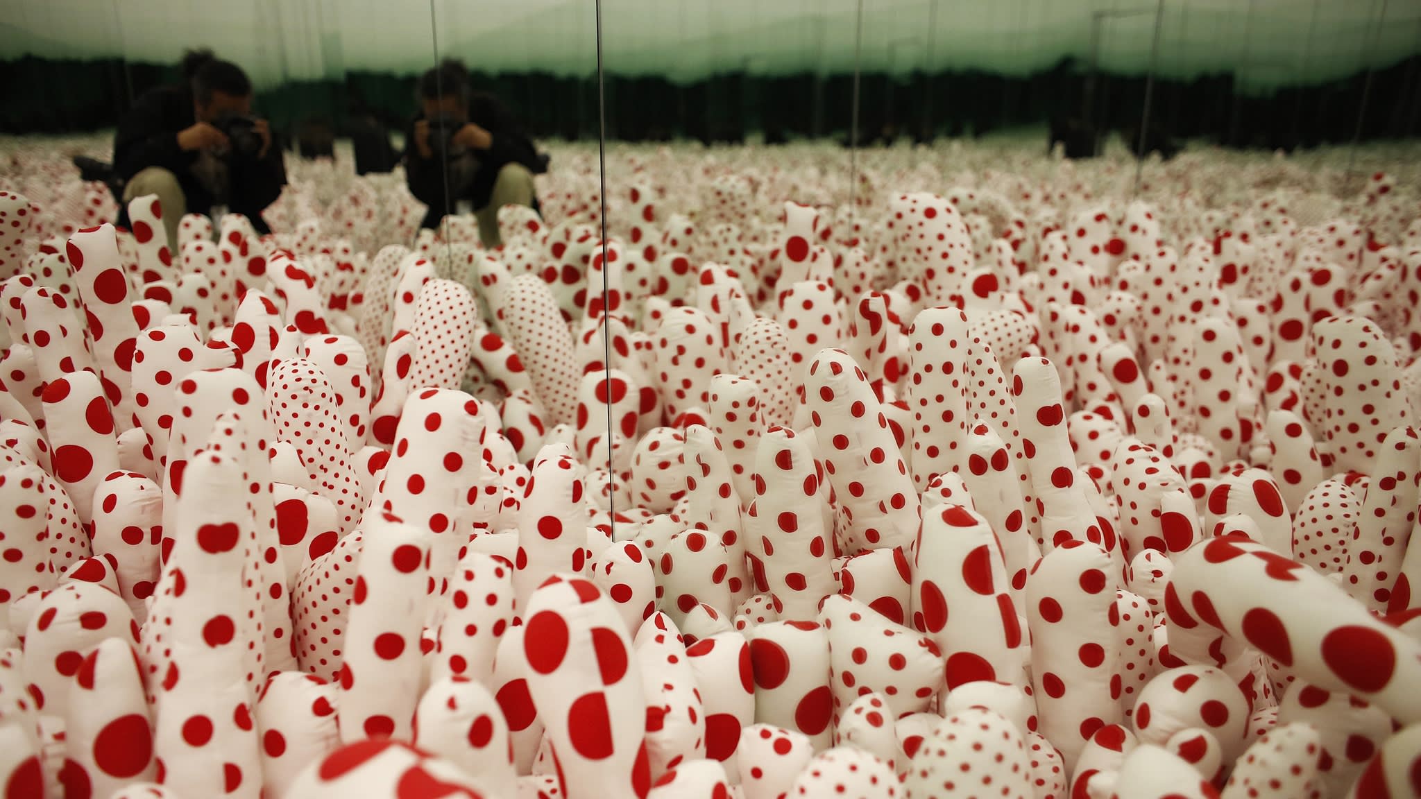 Fake Yayoi Kusama and Takashi Murakami exhibits pop up in China