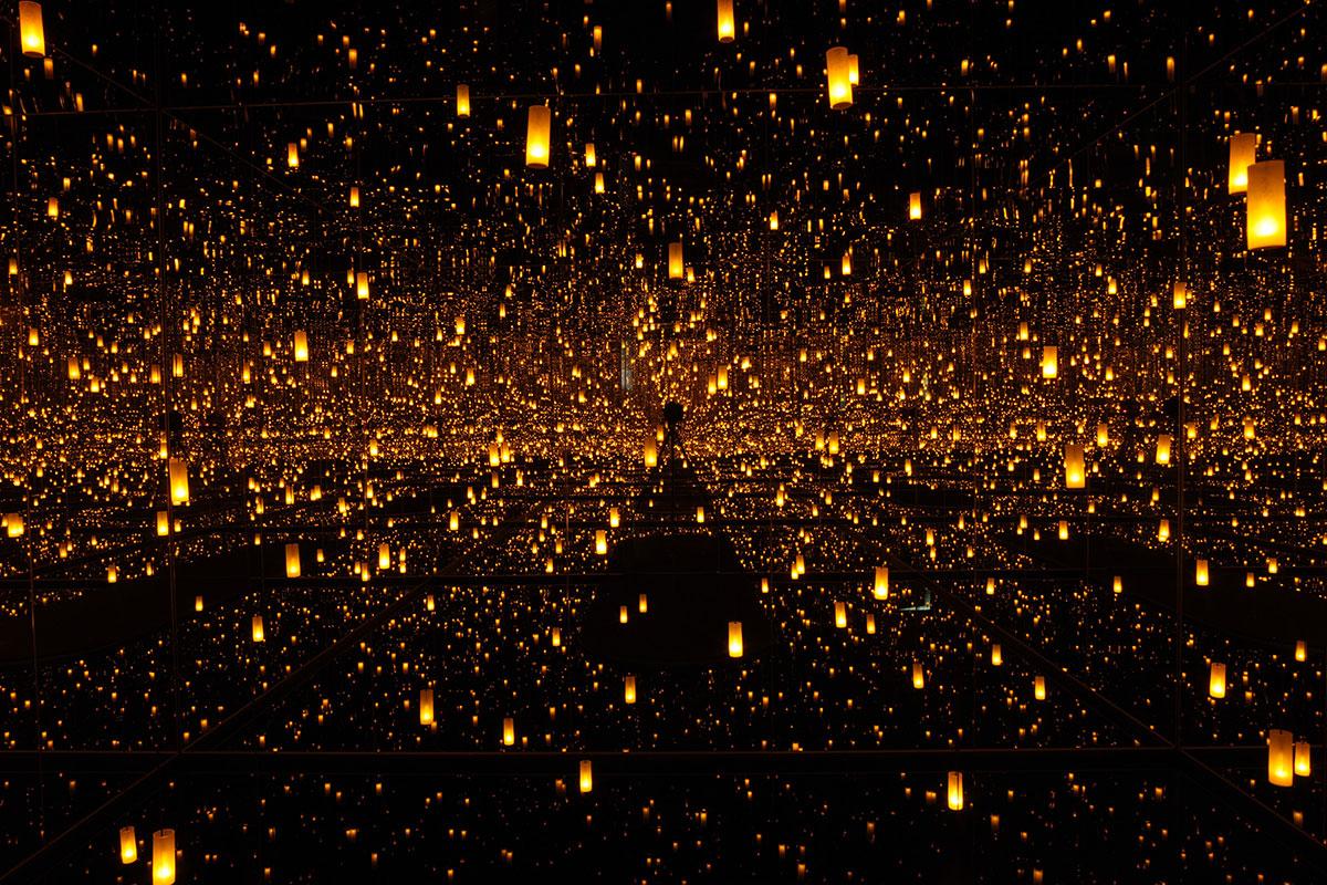 Infinity Mirror Rooms