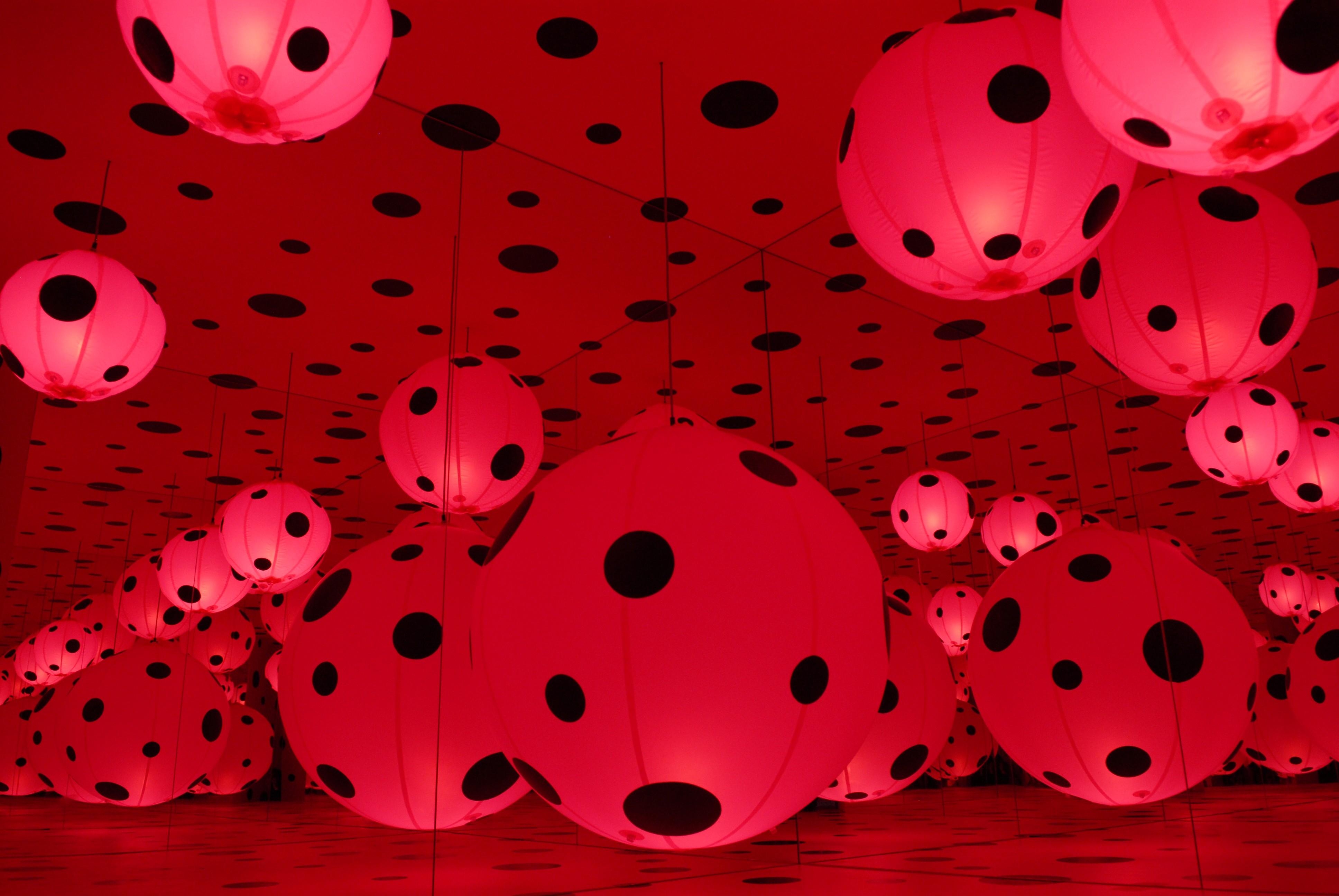 Awesome Artist Part60: Yayoi Kusama