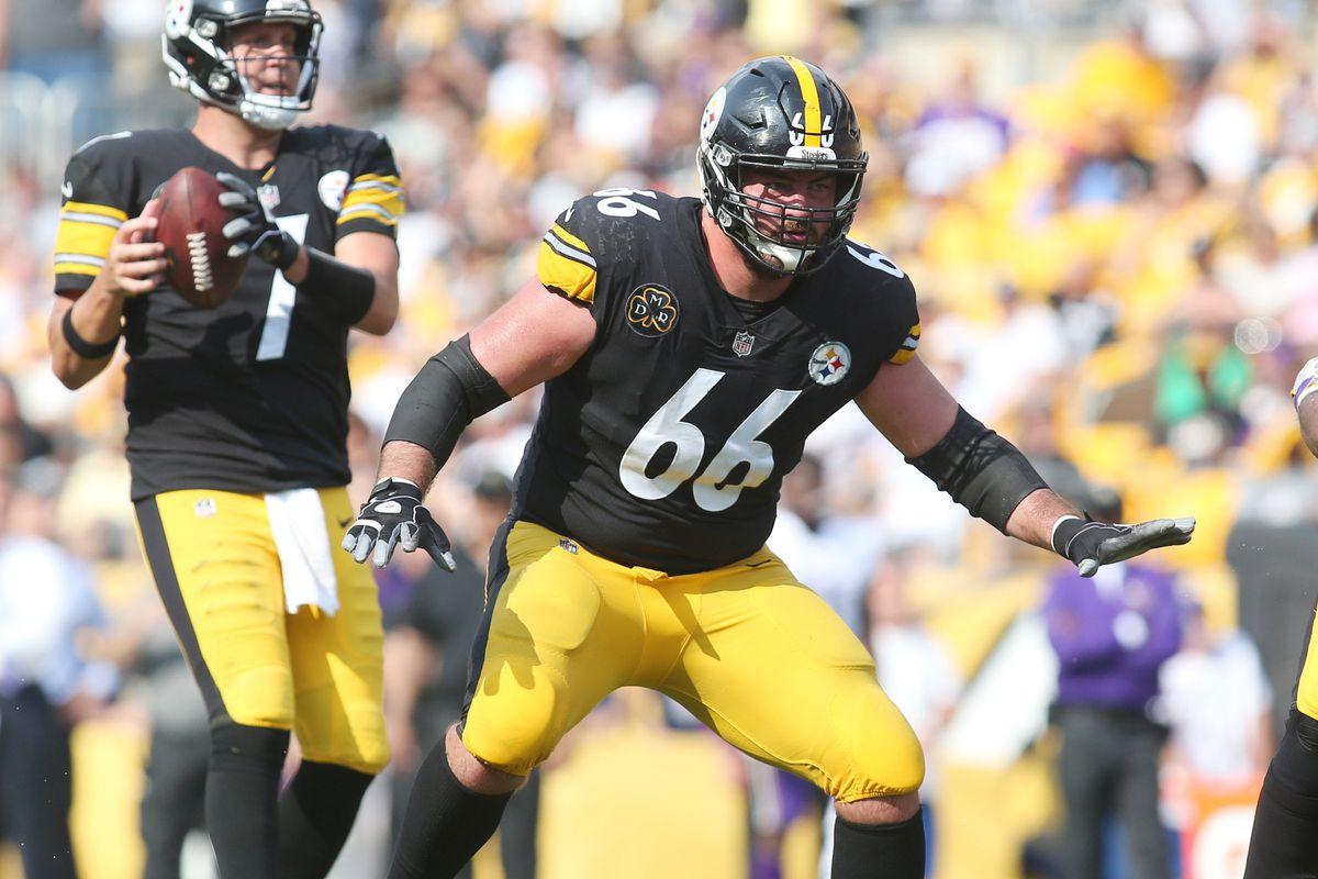 David DeCastro and Marcus Gilbert sit out Steelers practice