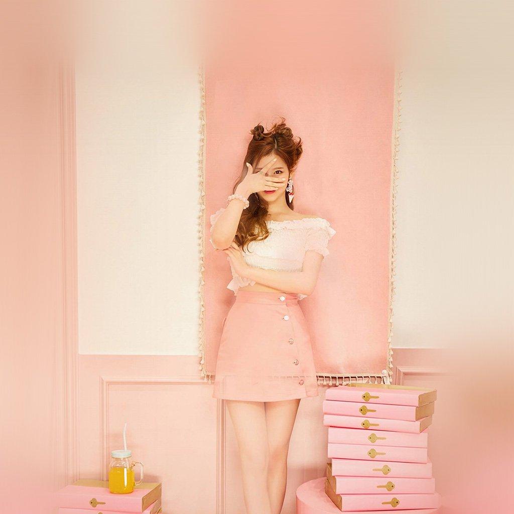 I Love Papers. sana girl twice kpop cute pink