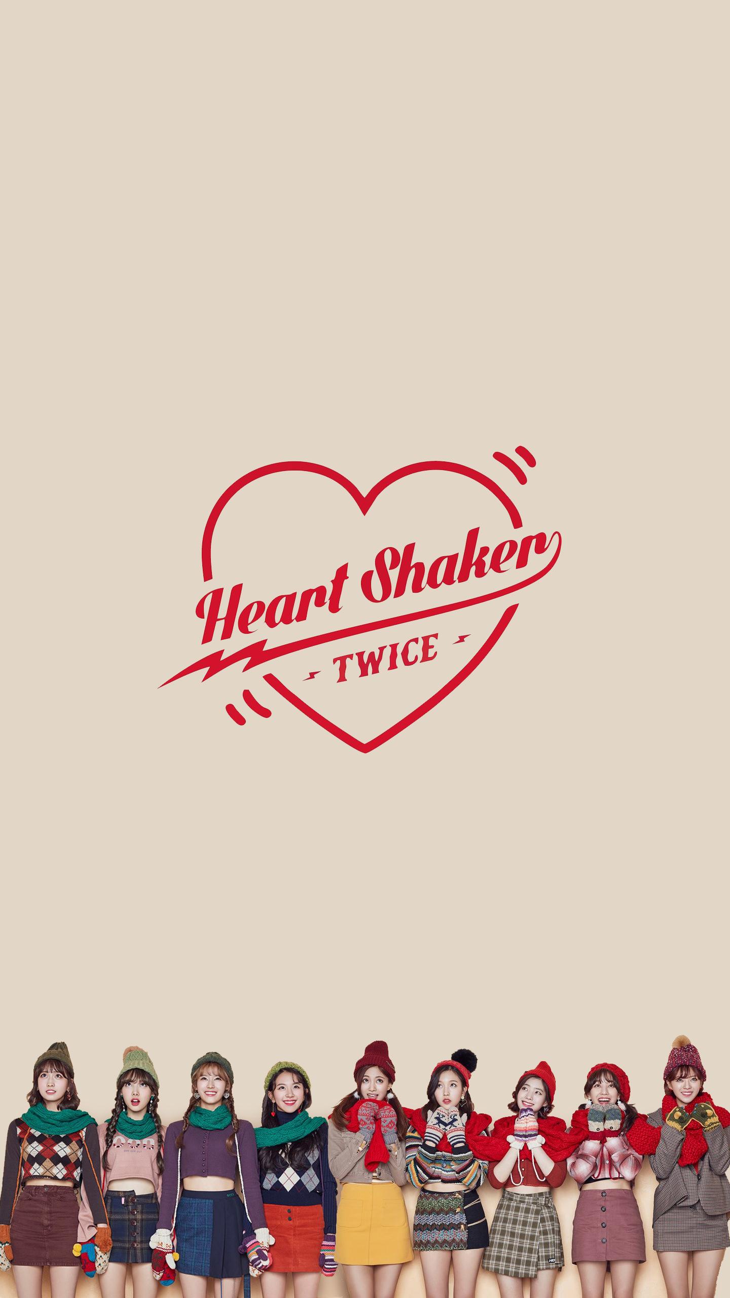 Made this really simple Heart Shaker phone wallpaper, Merry