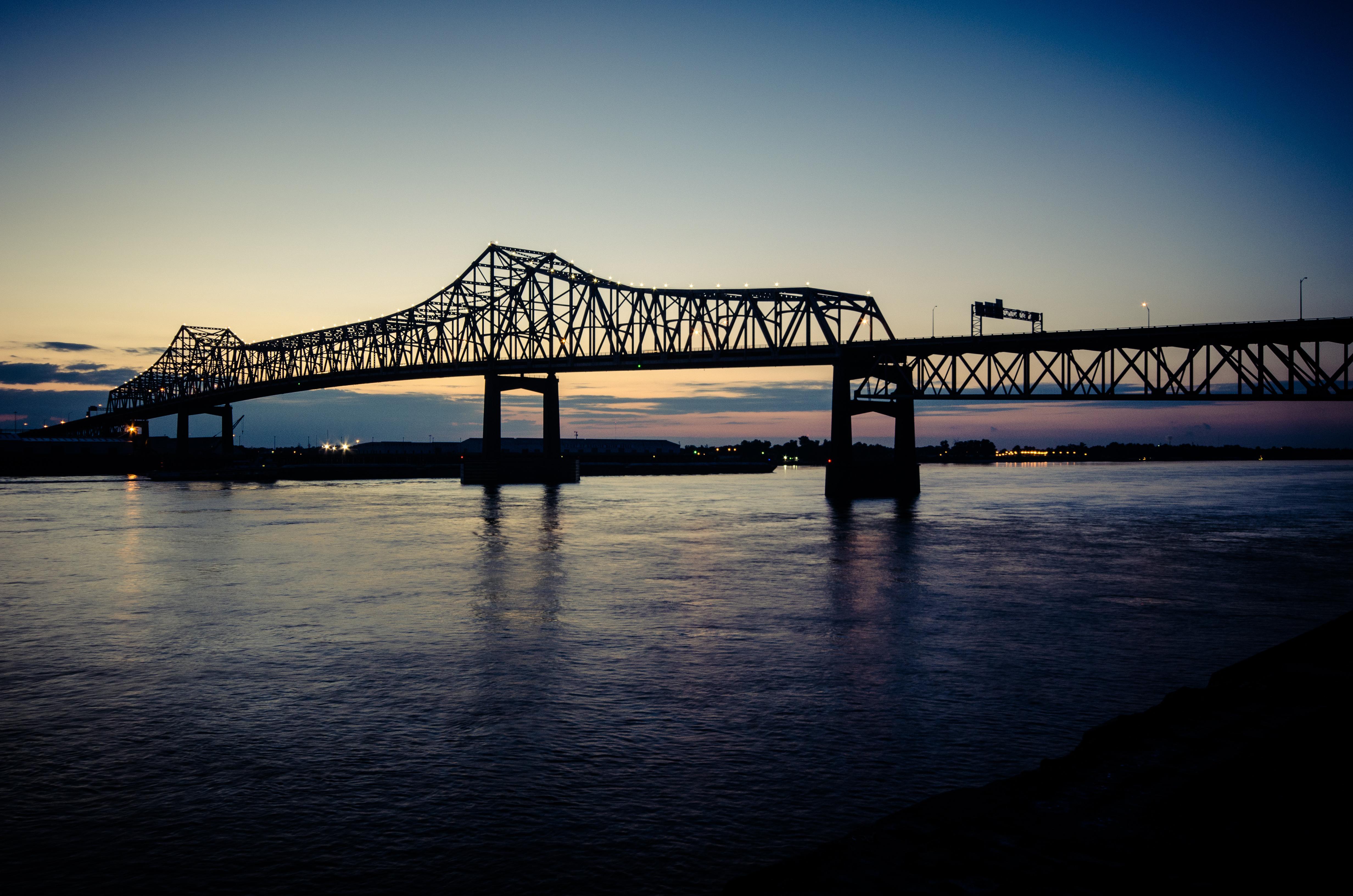 River Mississippi 4k