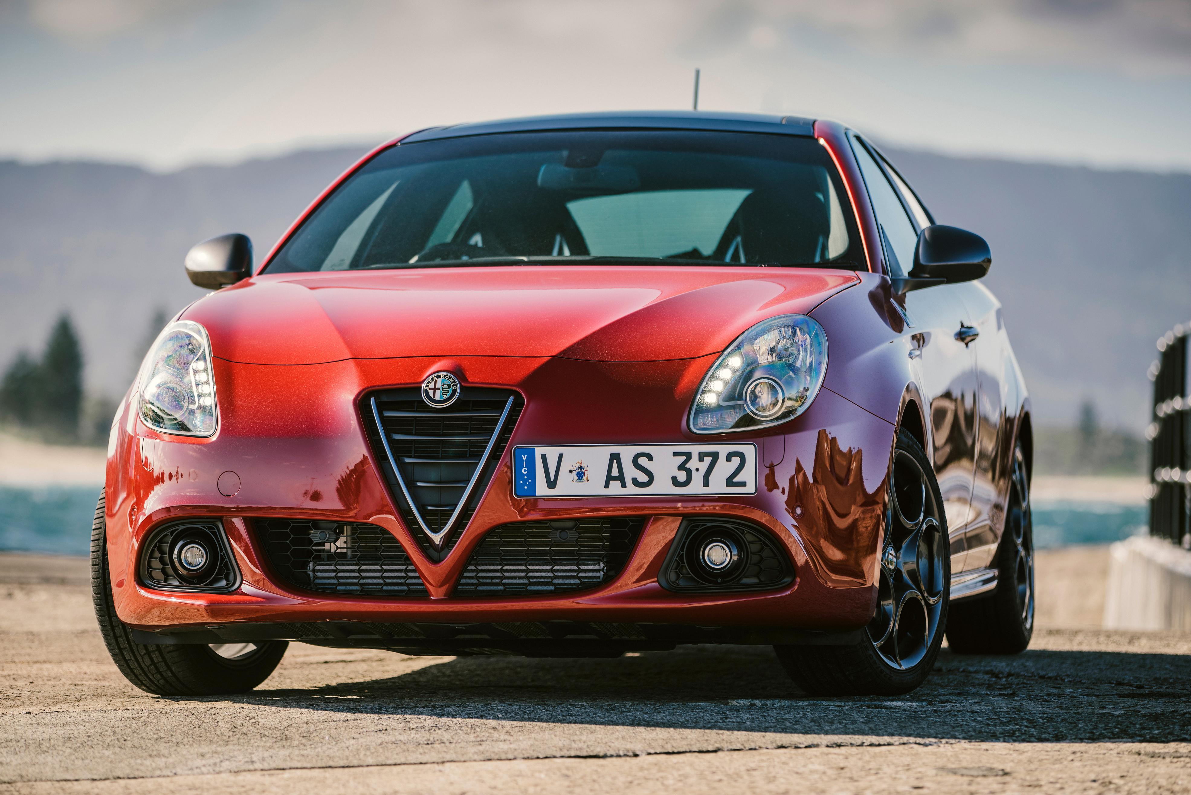 Alfa Romeo Giulietta wallpaper