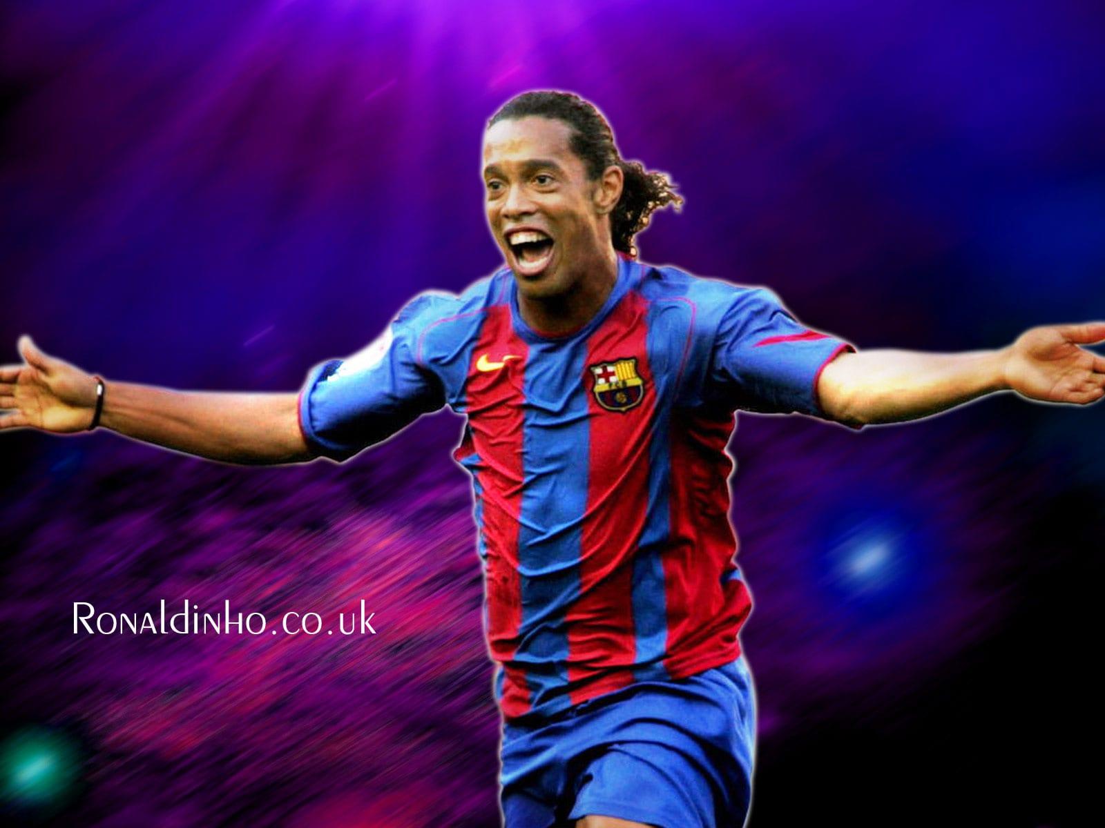 Ronaldinho HD Wallpaperwallpaper.net