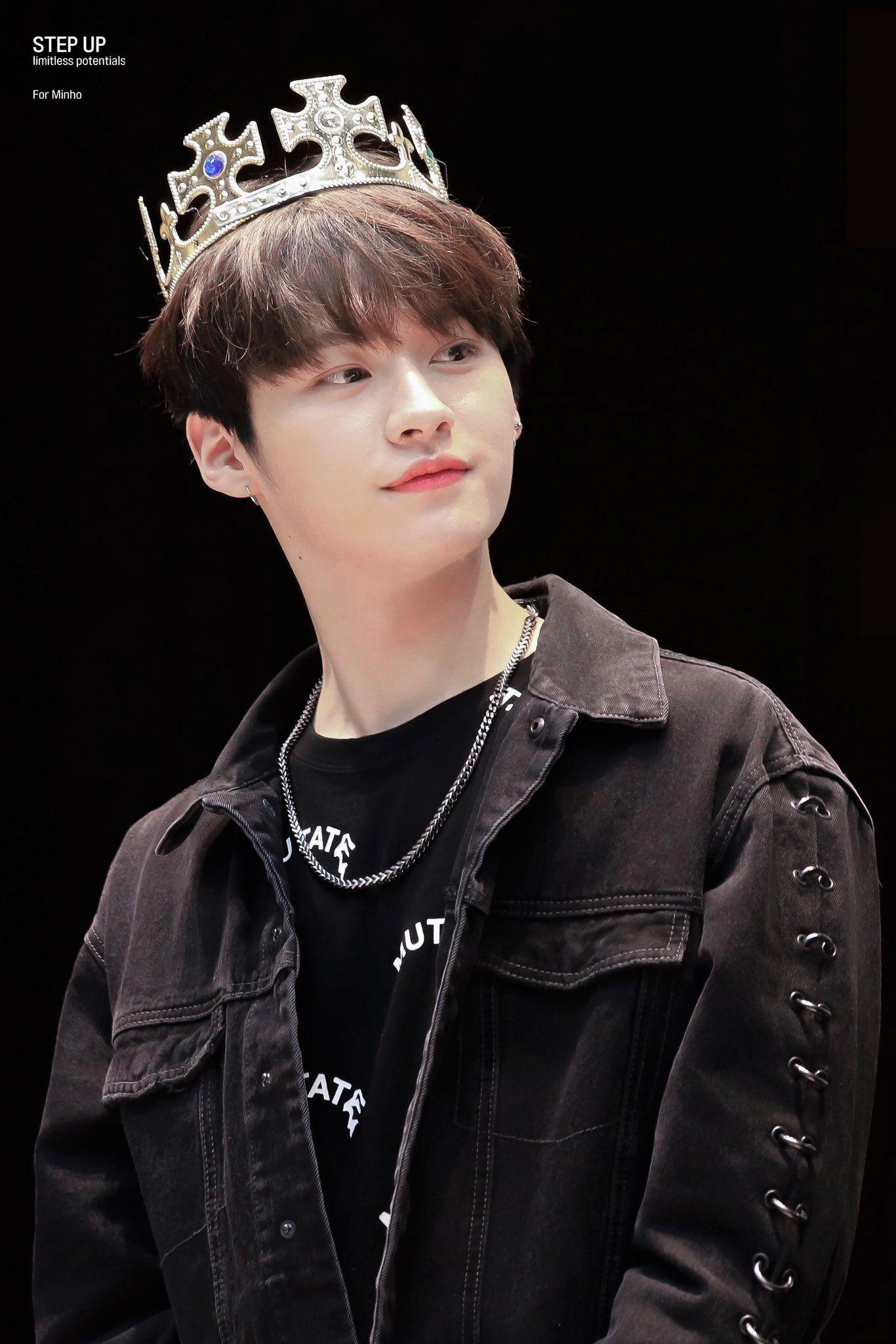 Stray Kids Lee Know Aesthetics Wallpapers Wallpaper Cave Stray Kids Lee Know Aesthetics Wallpapers Wallpaper Cave