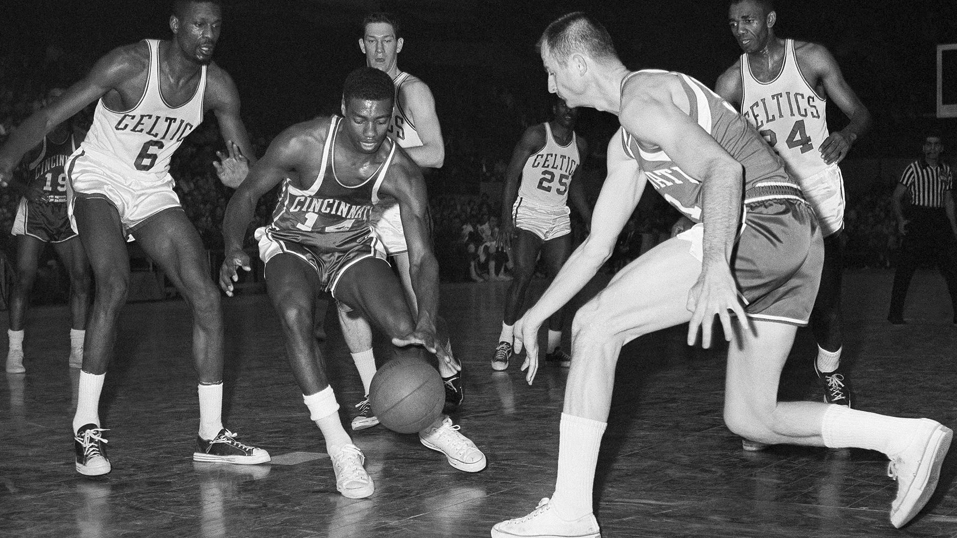 Oscar Robertson was so much more than the guy who averaged a triple