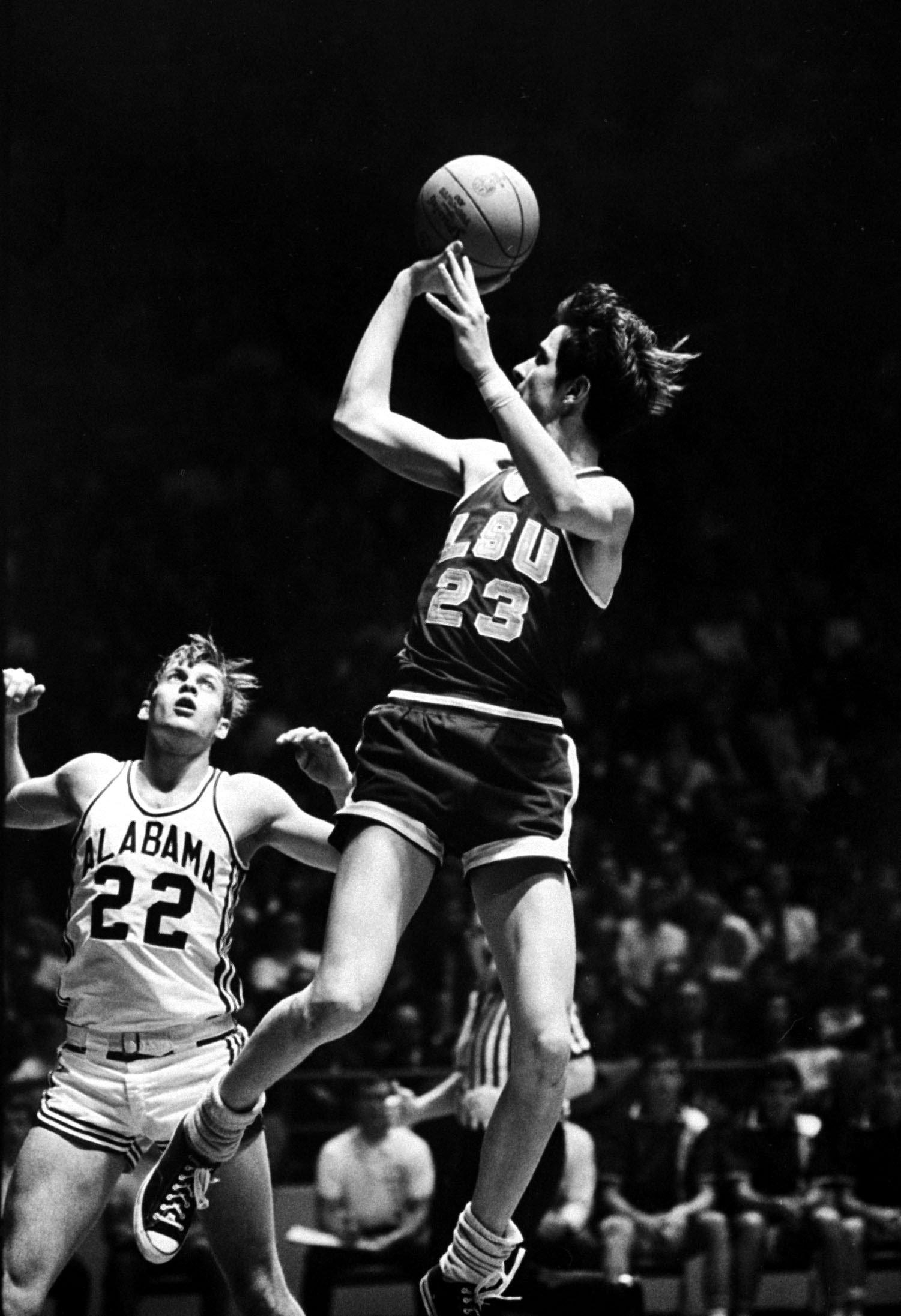 College Basketball: Photo of NCAA Hoops in the '40s, '50s and '60s