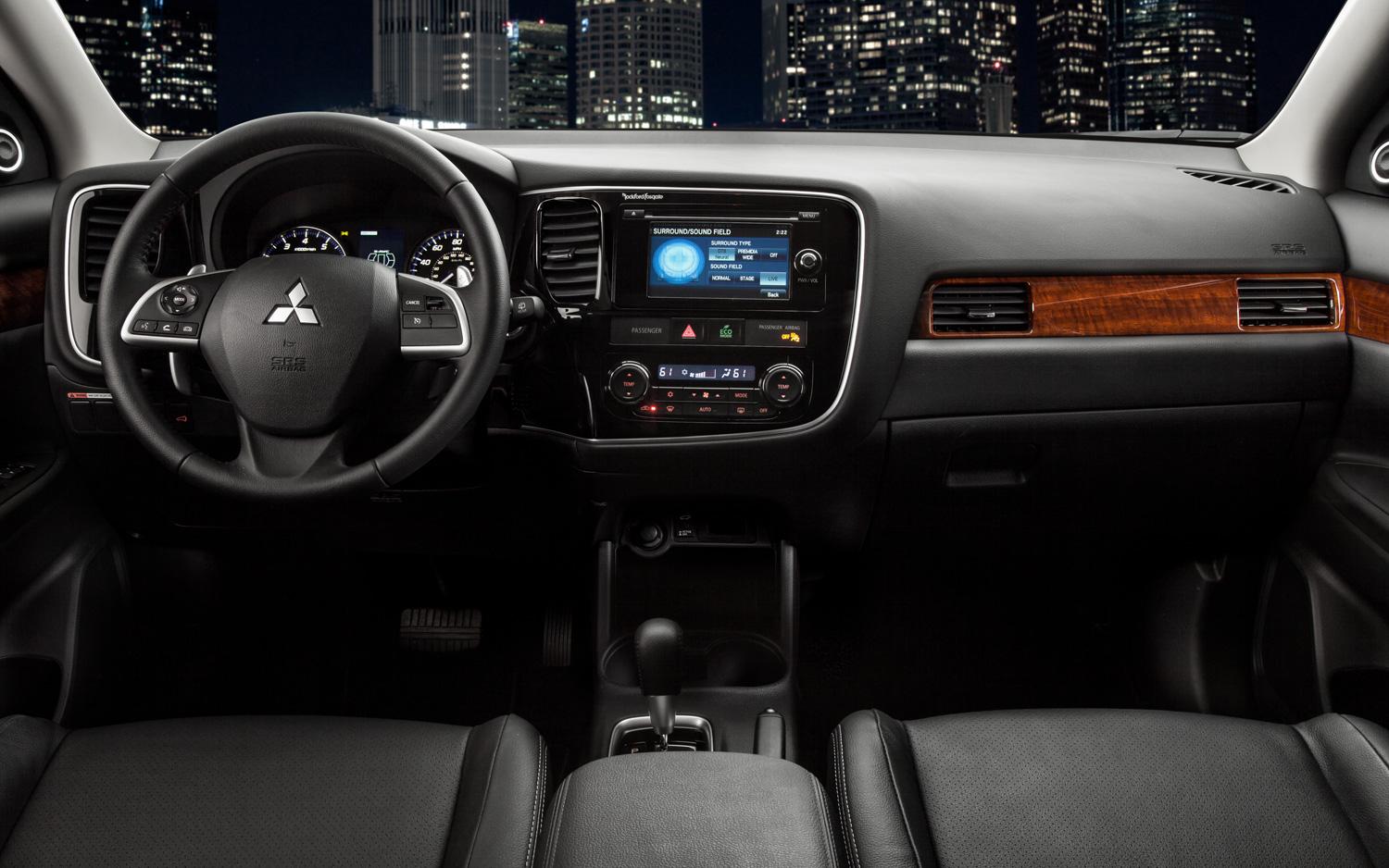 HD Mitsubishi Outlander Wallpaper and Photo. HD Cars Wallpaper