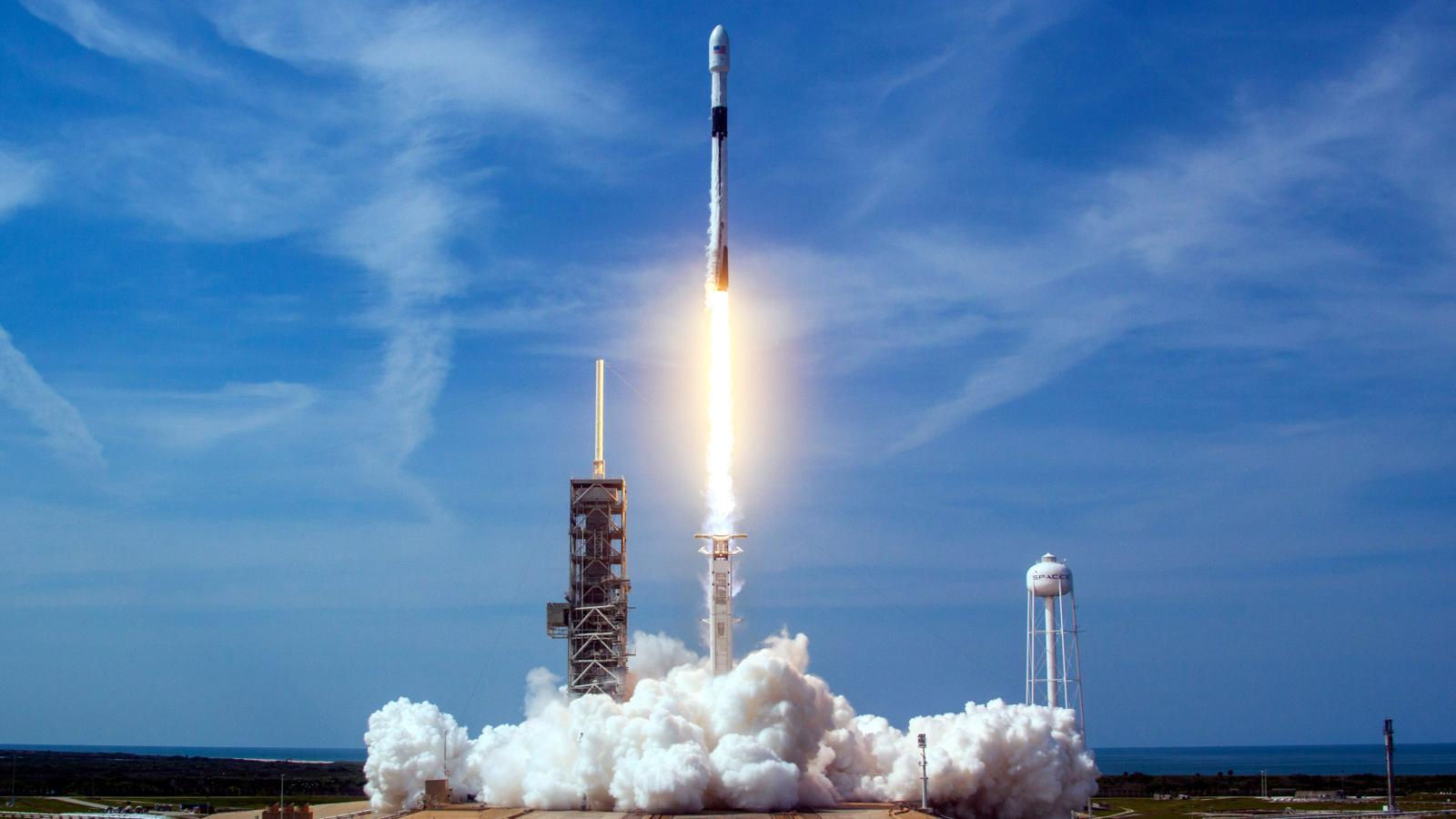 Watch SpaceX launch a new GPS satellite