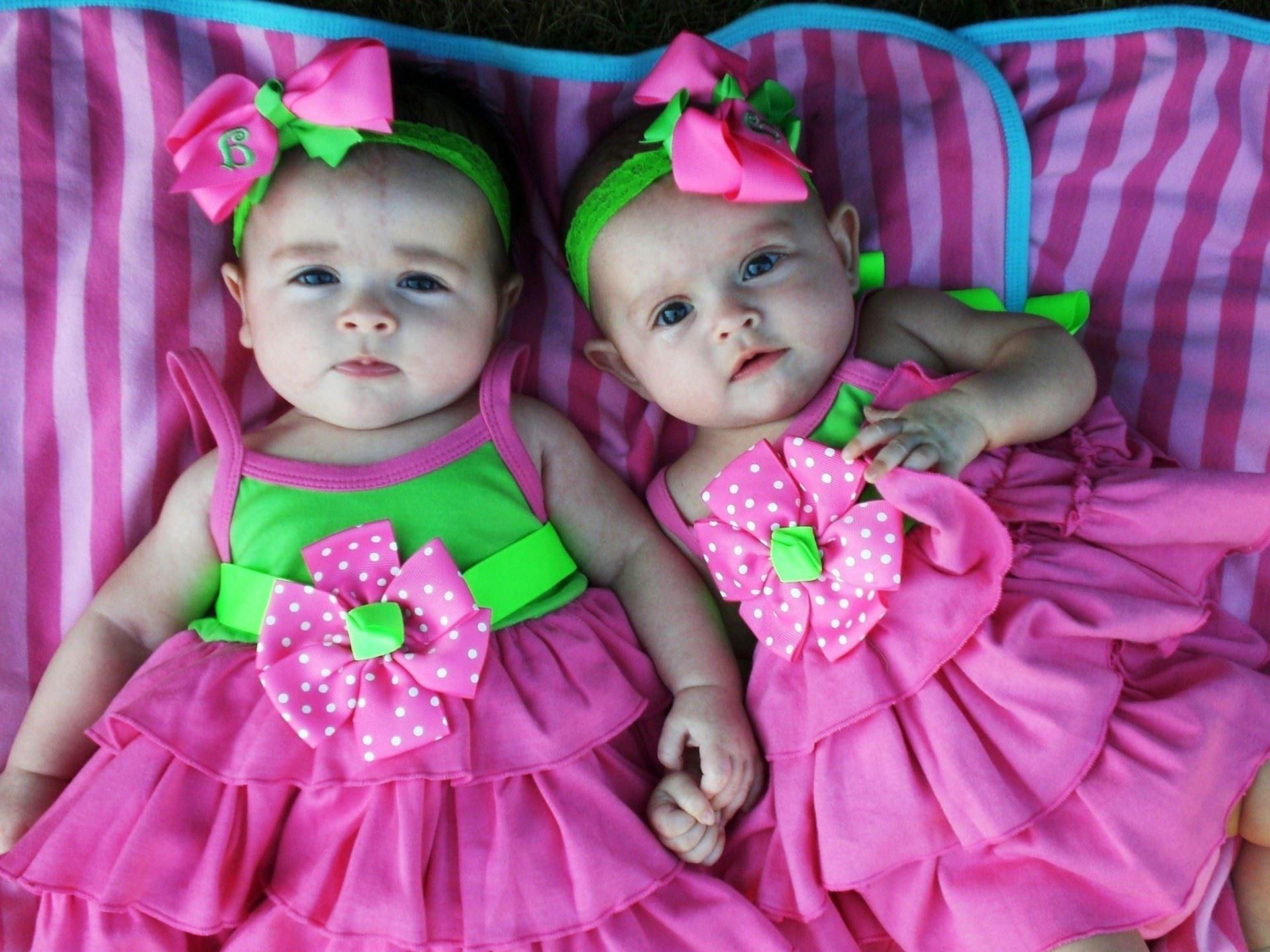 cute twins babies wallpaper image HD Wallpaper Buzz 1284×722