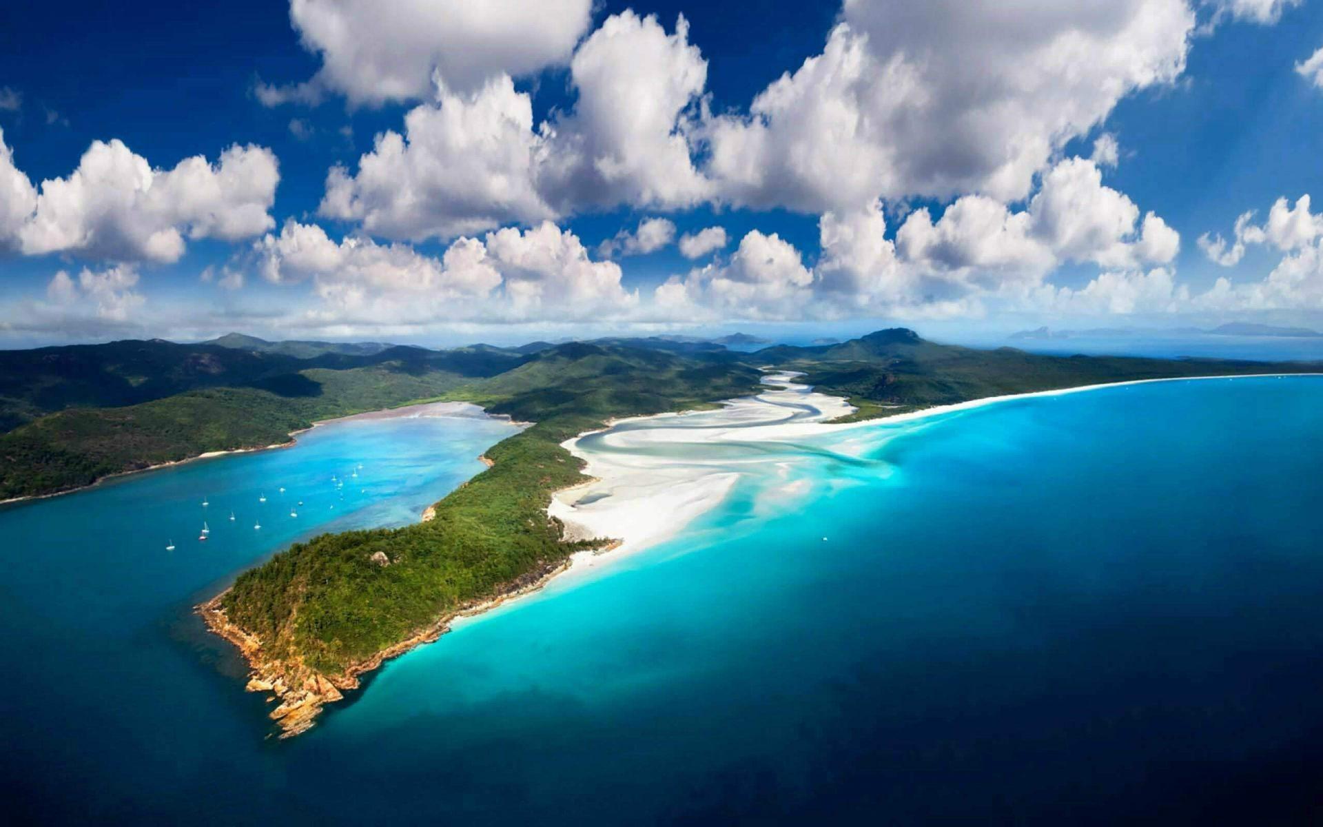 Whitsunday Island Australia Sea Sky And White Clouds Green Islands