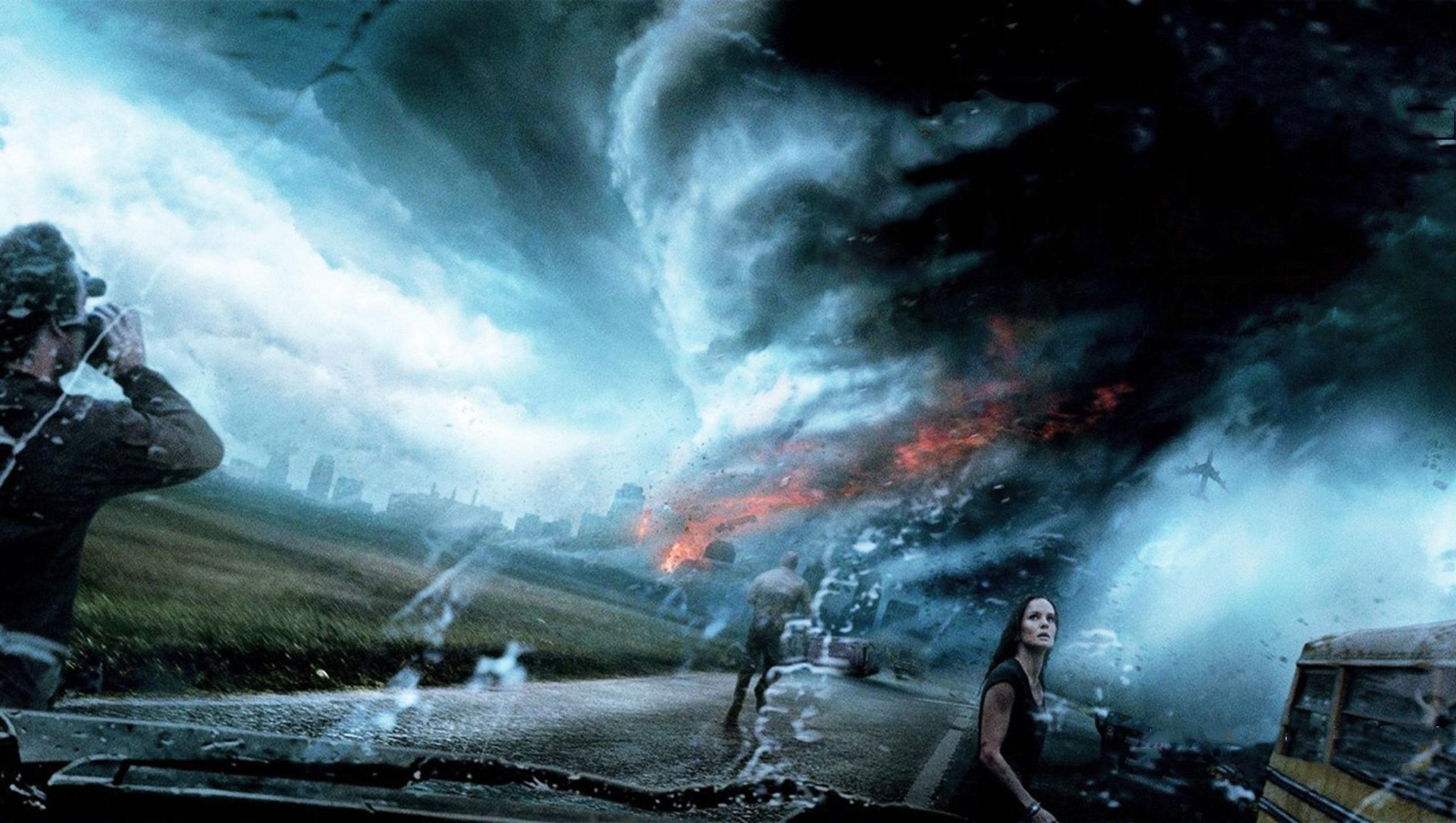 Into the Storm (2014) Desktop Wallpaper