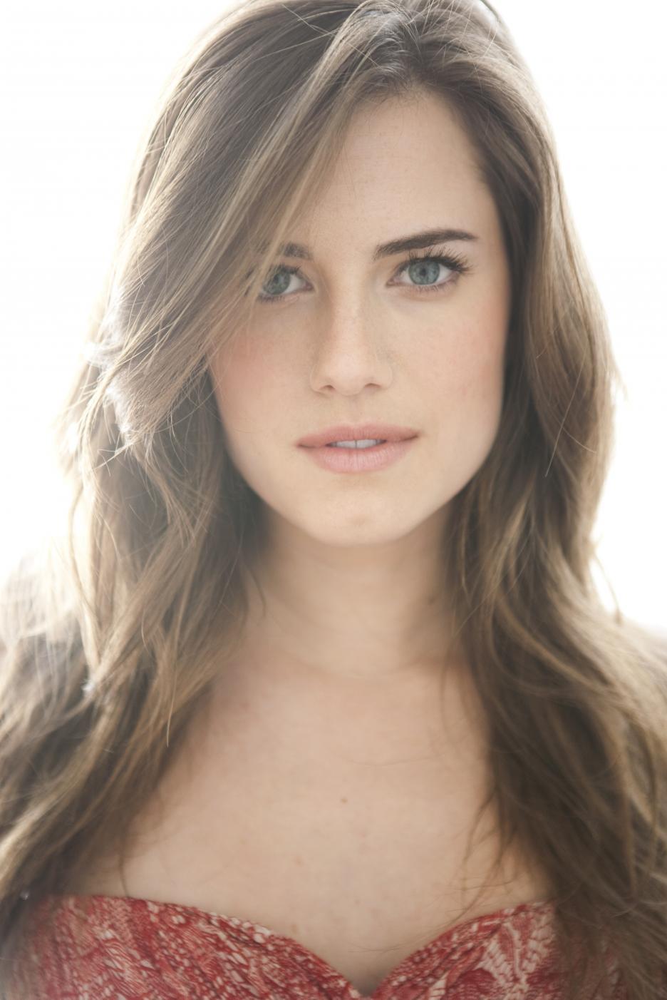 Hot Picture Of Allison Williams Are Gift From God To Humans