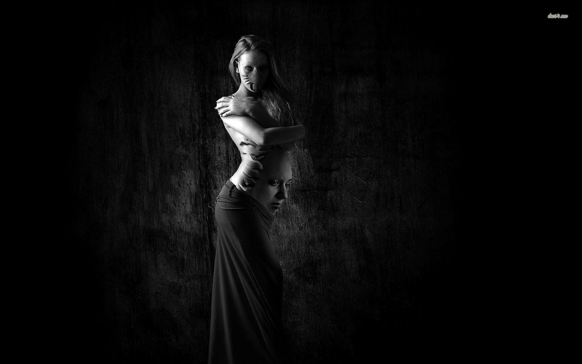 Distorted woman wallpaper wallpaper