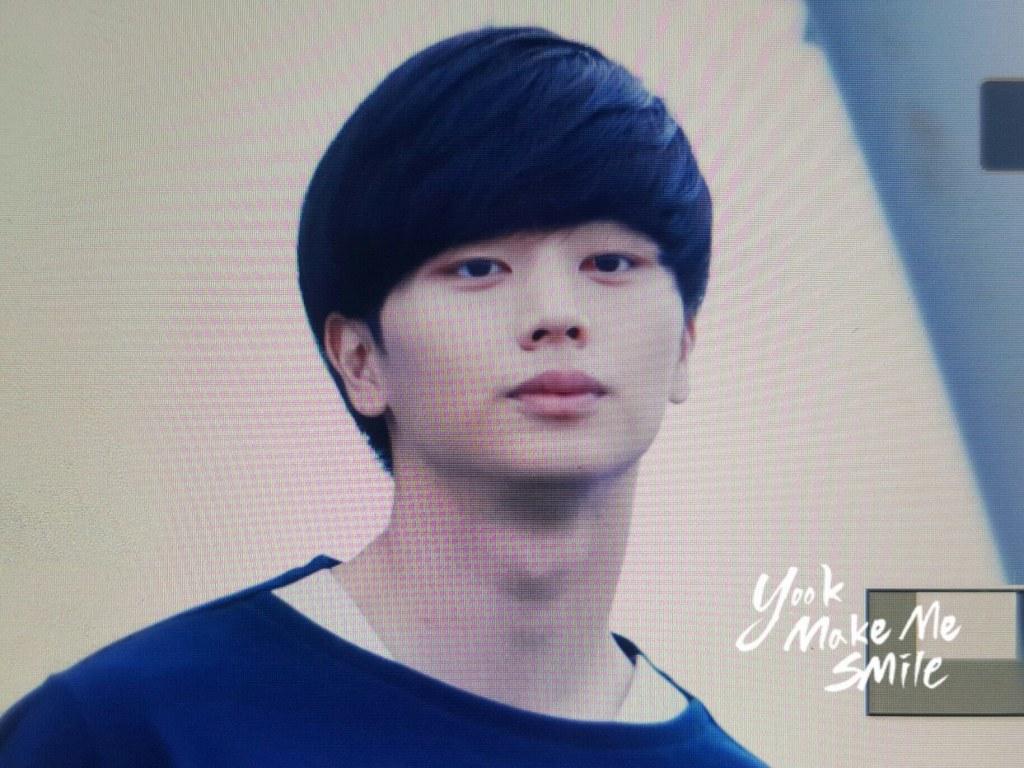 Fans extremely worried for BtoB's Sungjae after spotting blood