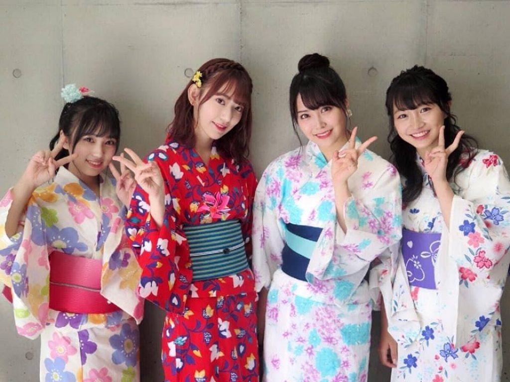 Produce48 contestants dressed in Yukata during handshake event