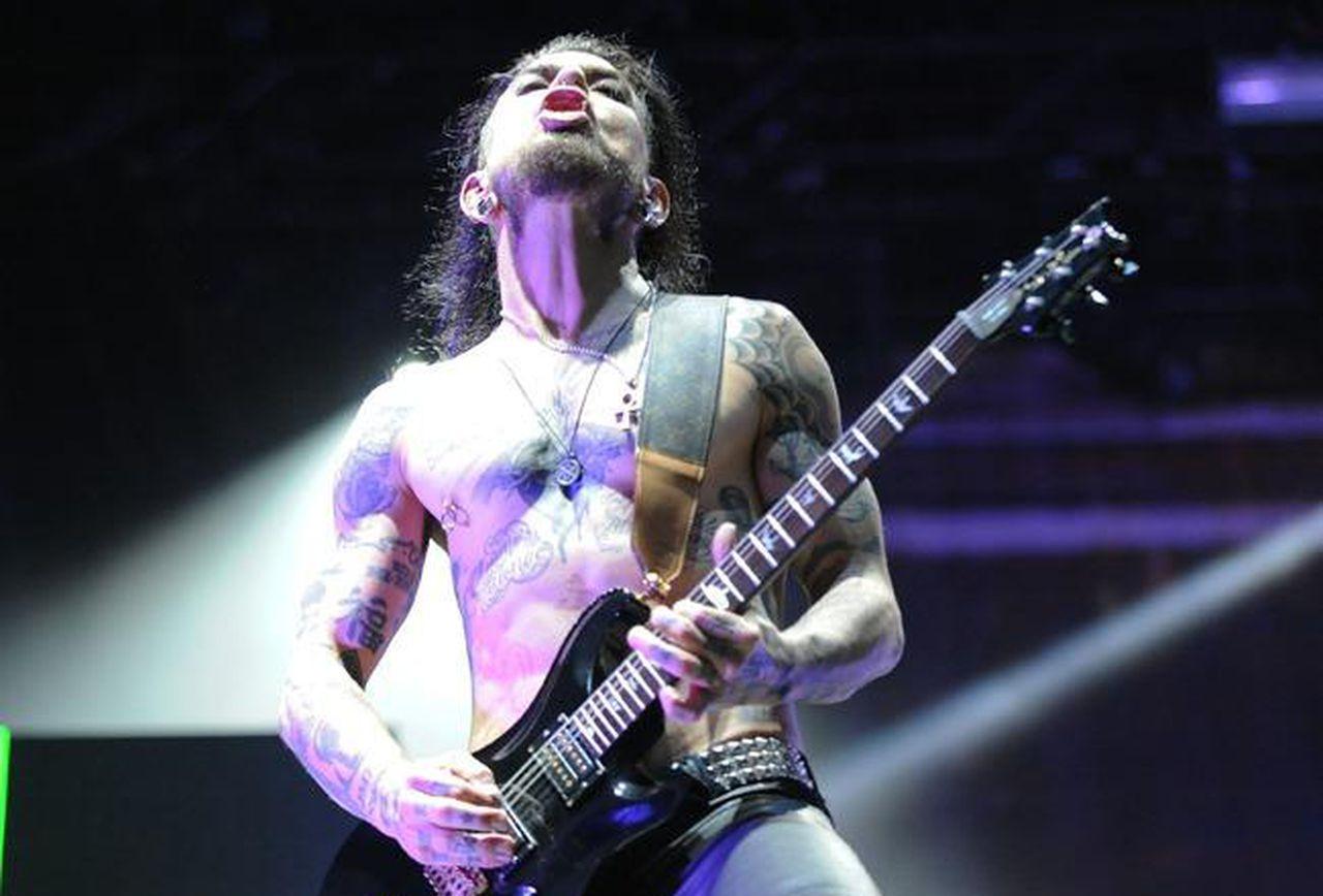 Dave Navarro's Bachelor Pad Hits The Market For Less Than $1 Million