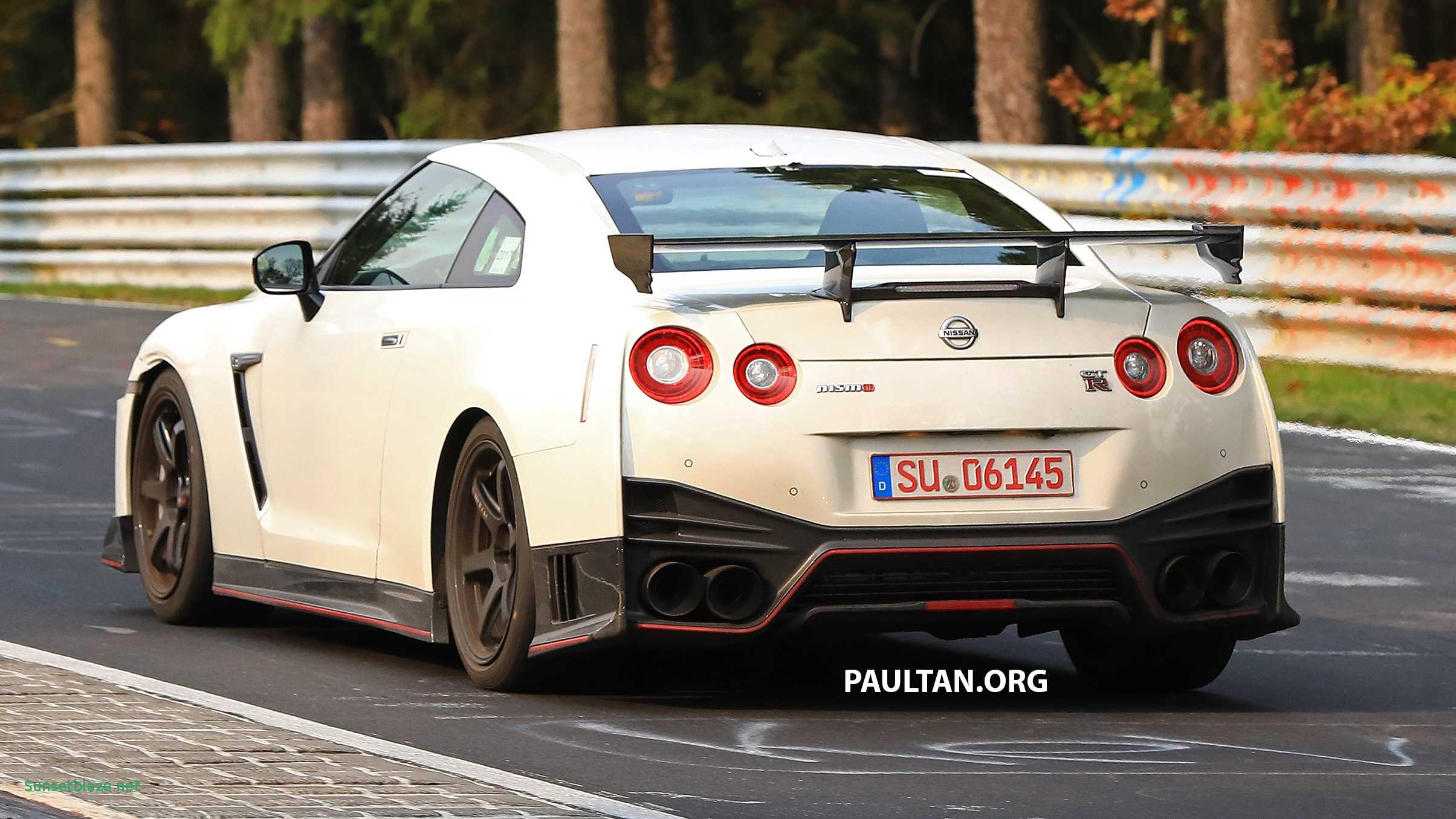 Nissan Gt R Nismo Exterior and Interior Review