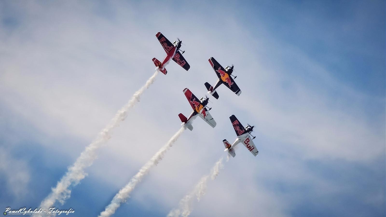 The Flying Bulls Aerobatics Team Wallpapers Wallpaper Cave