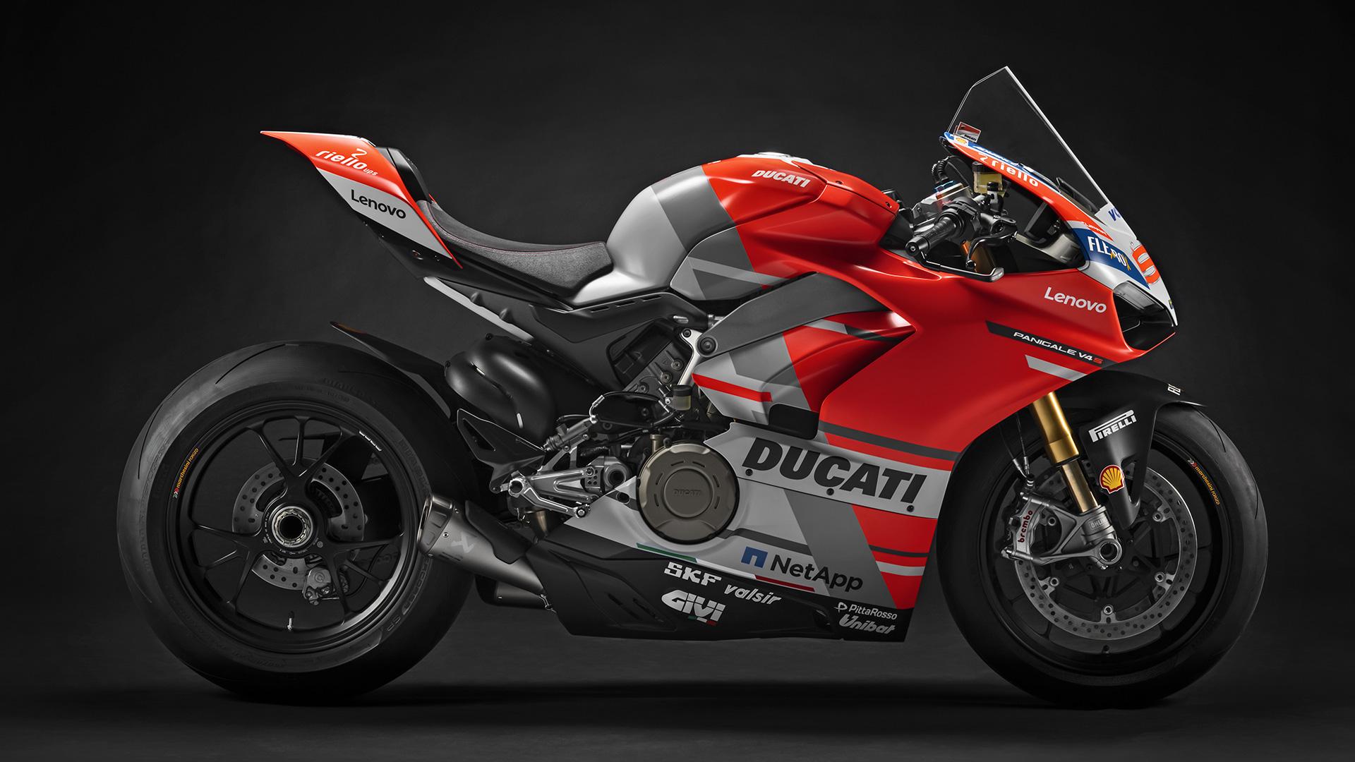 The Panigale V4 motorcylces from the “Race of Champions” to be auctioned