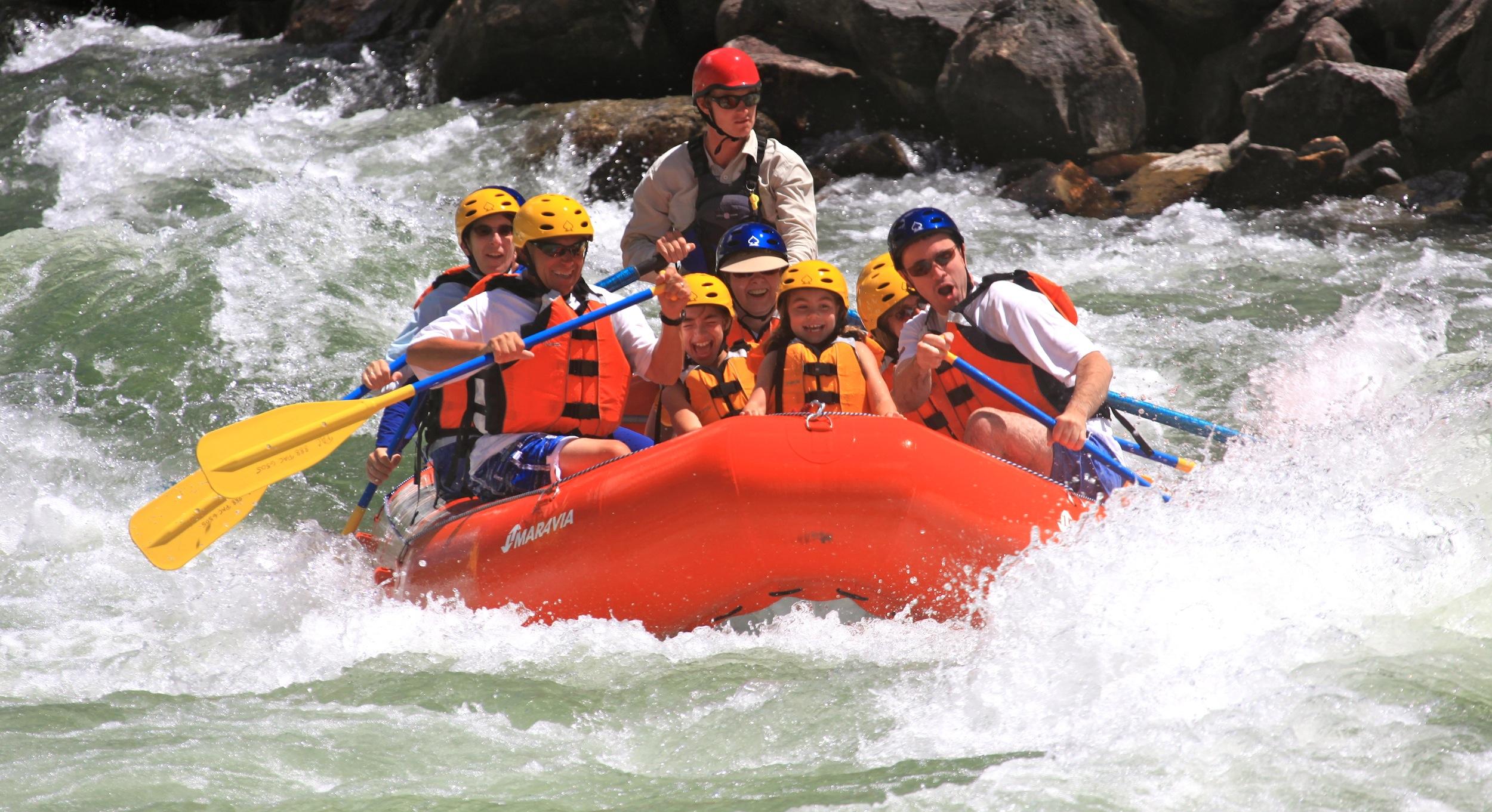 White Water Rafting HD Wallpaper and Background Image
