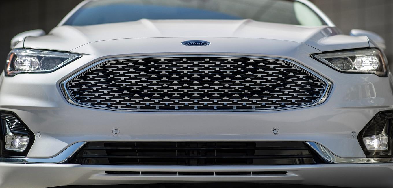 Ford Fusion Grill Wallpaper