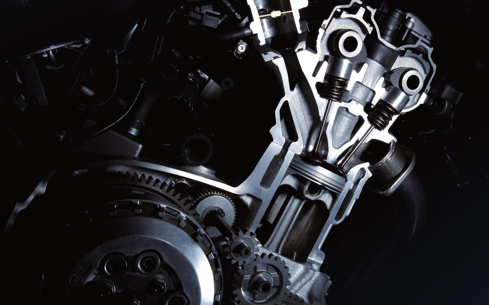Suzuki Gsx R1000 Engine Cutaway