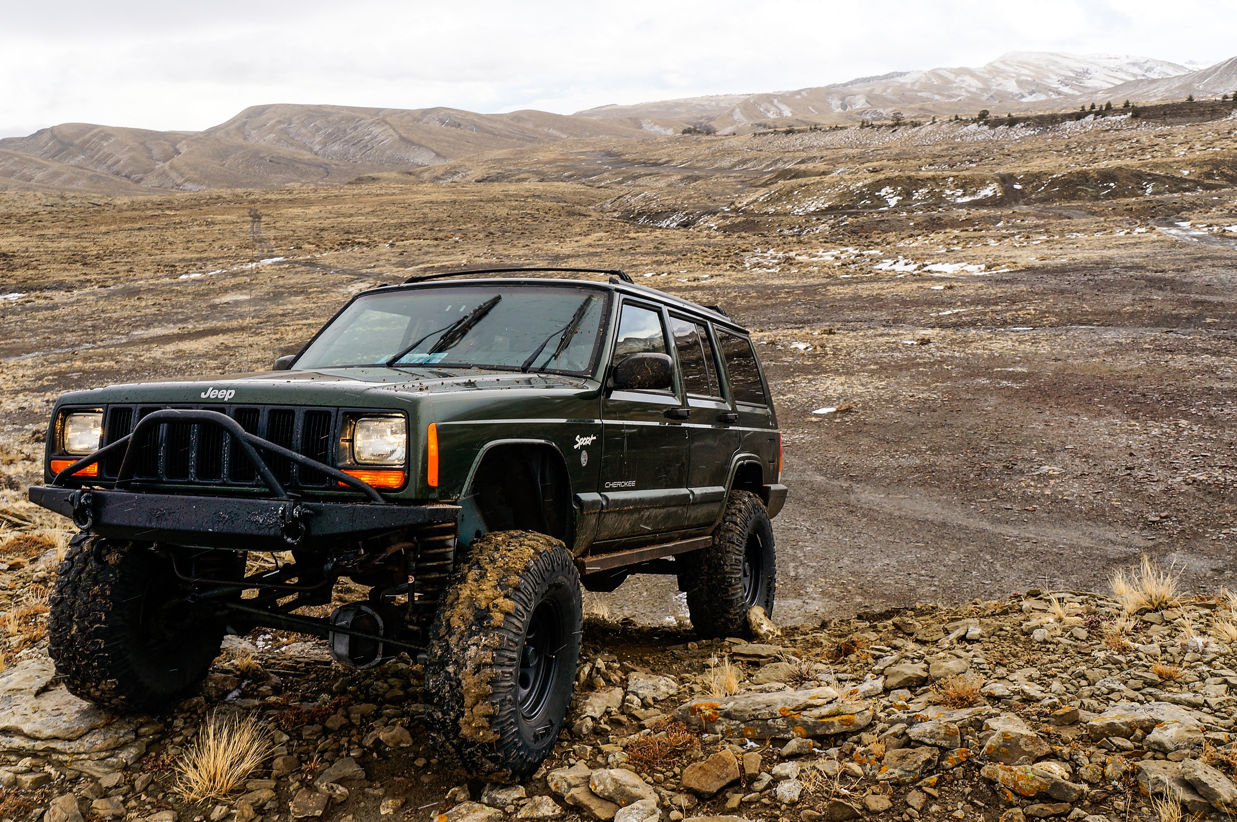 Jeep Cherokee HD Wallpaper and Background Image