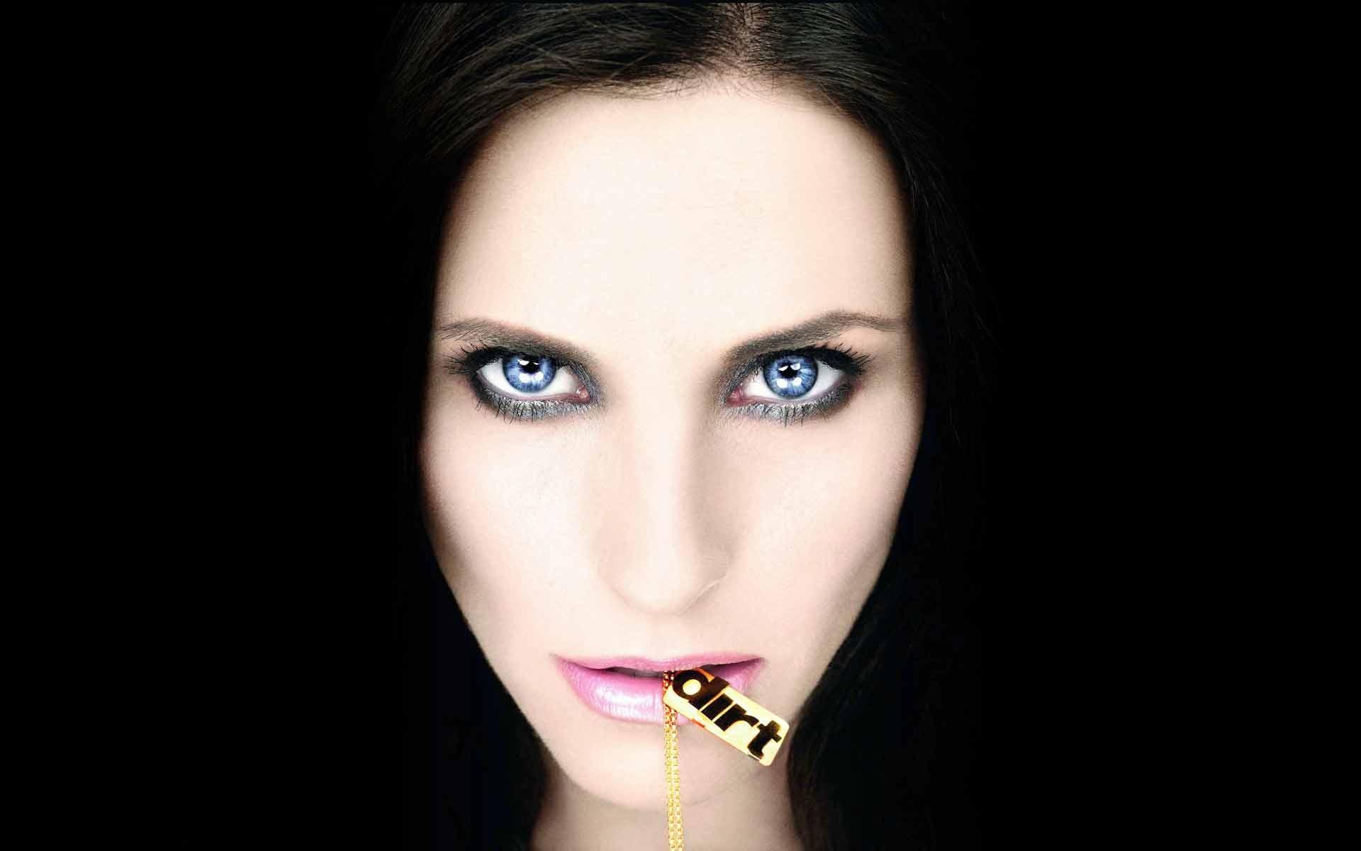 Courtney Cox Wallpaper 2 X 1200