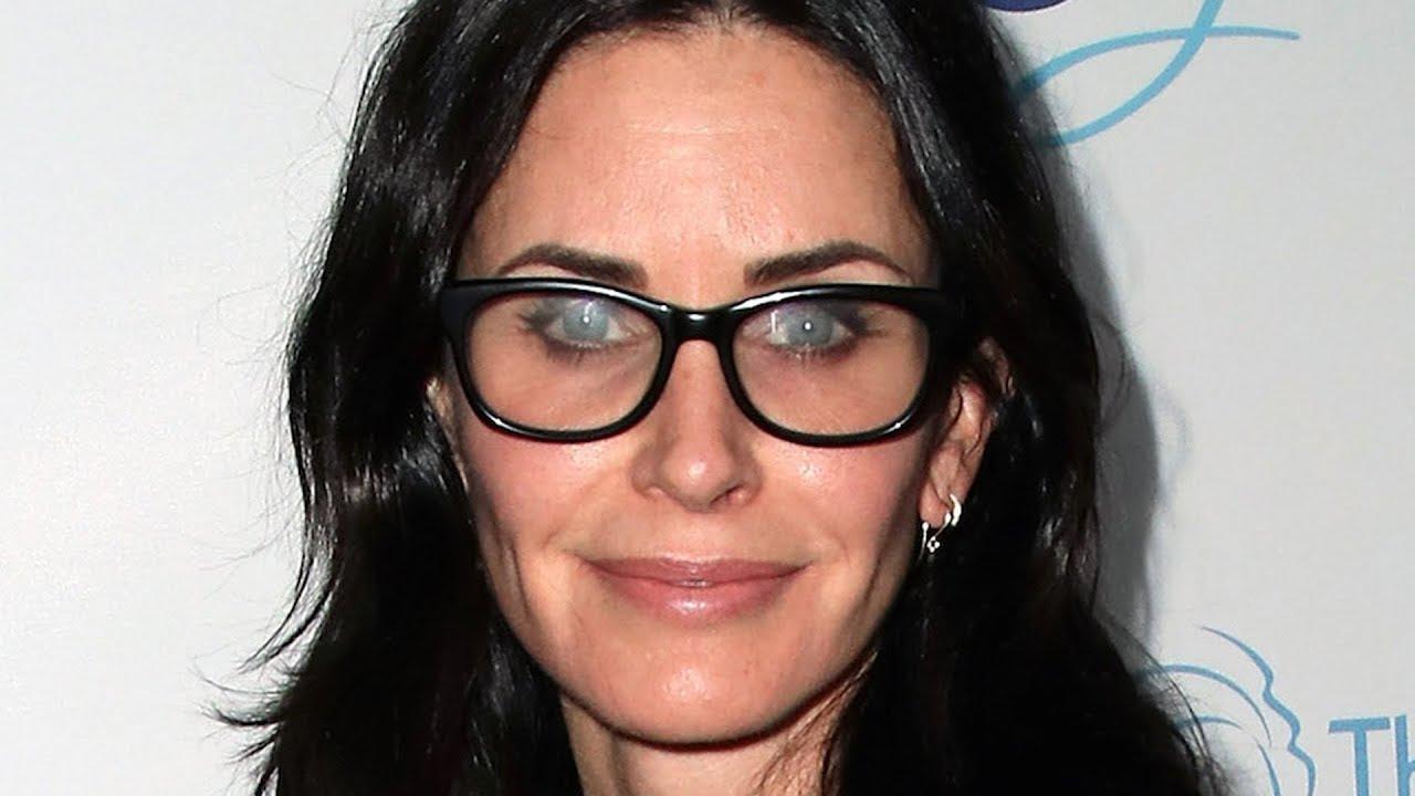 Courteney Cox HD Wallpaper