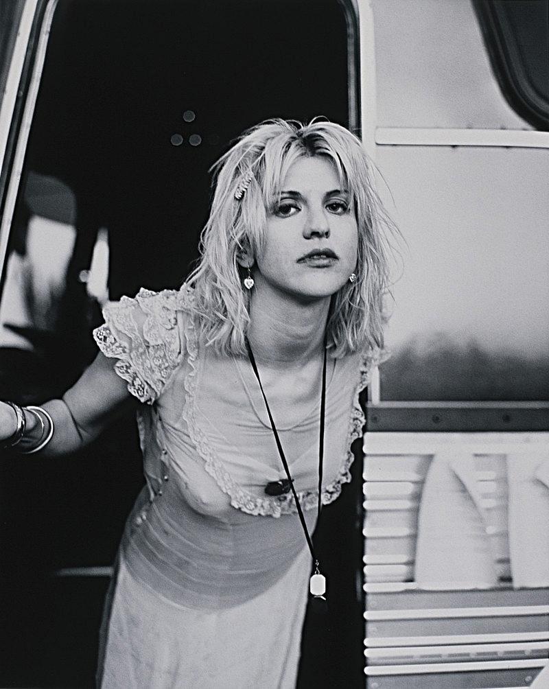 Courtney Love image Courtney Love♥ HD wallpaper and background