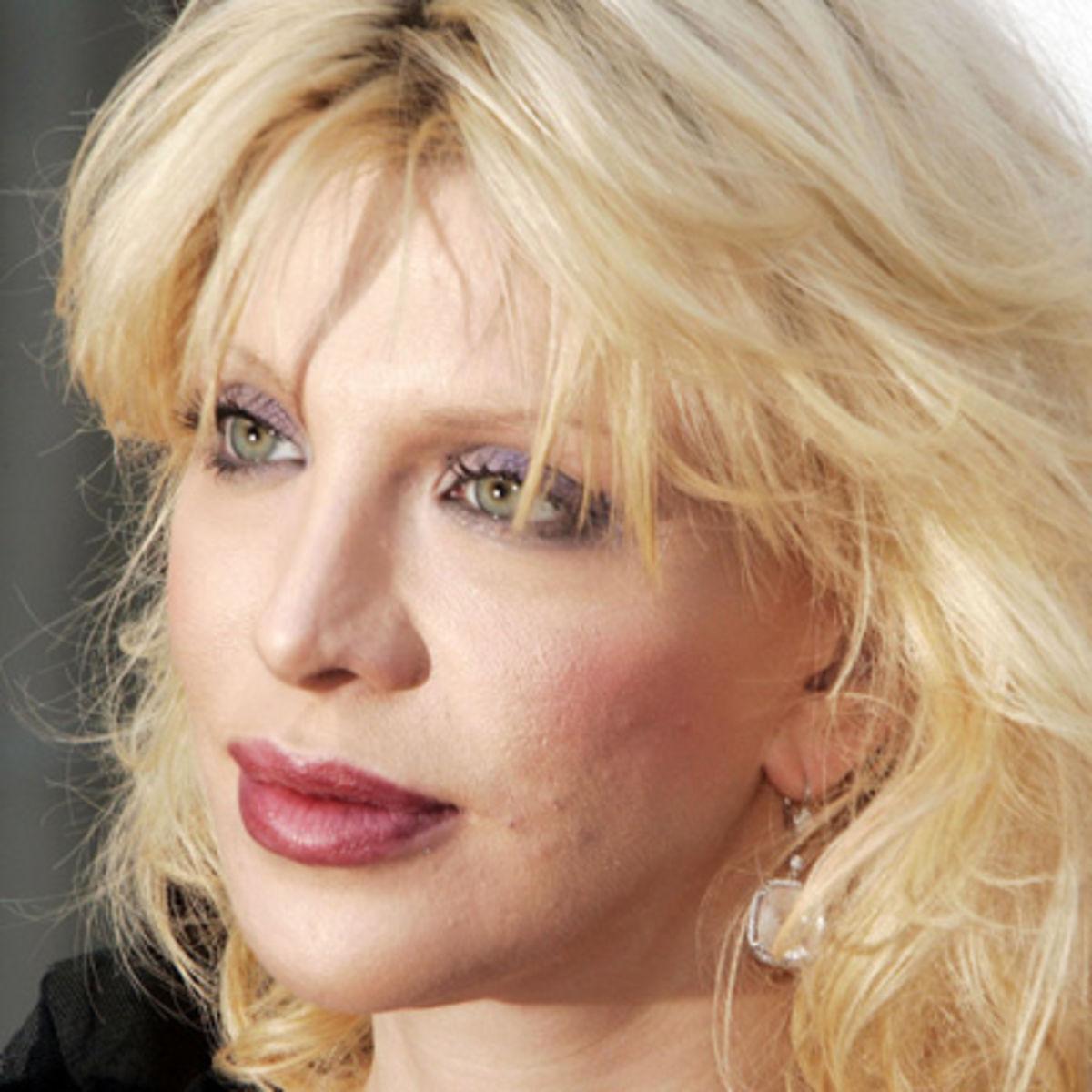 December 2015 Courtney Love Desktop Wallpaper