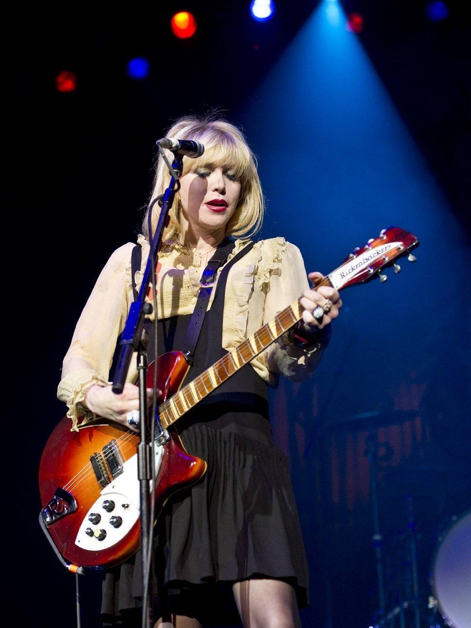 Courtney Love Wallpapers - Wallpaper Cave