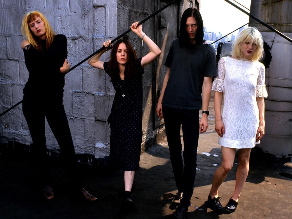 Courtney Love wants to reunite Hole for 2015