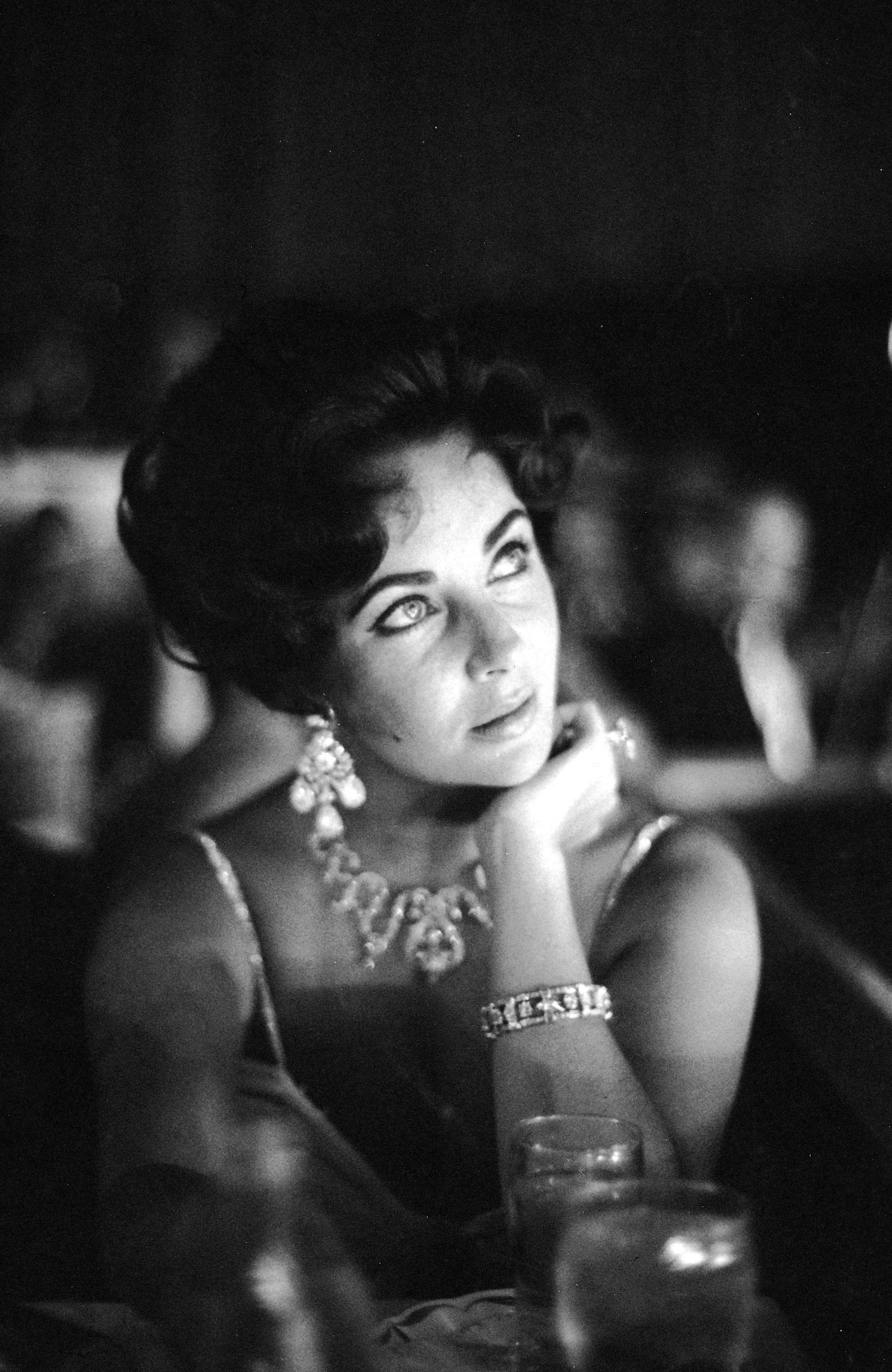 Facts About Elizabeth Taylor–Elizabeth Taylor's Secret Moments