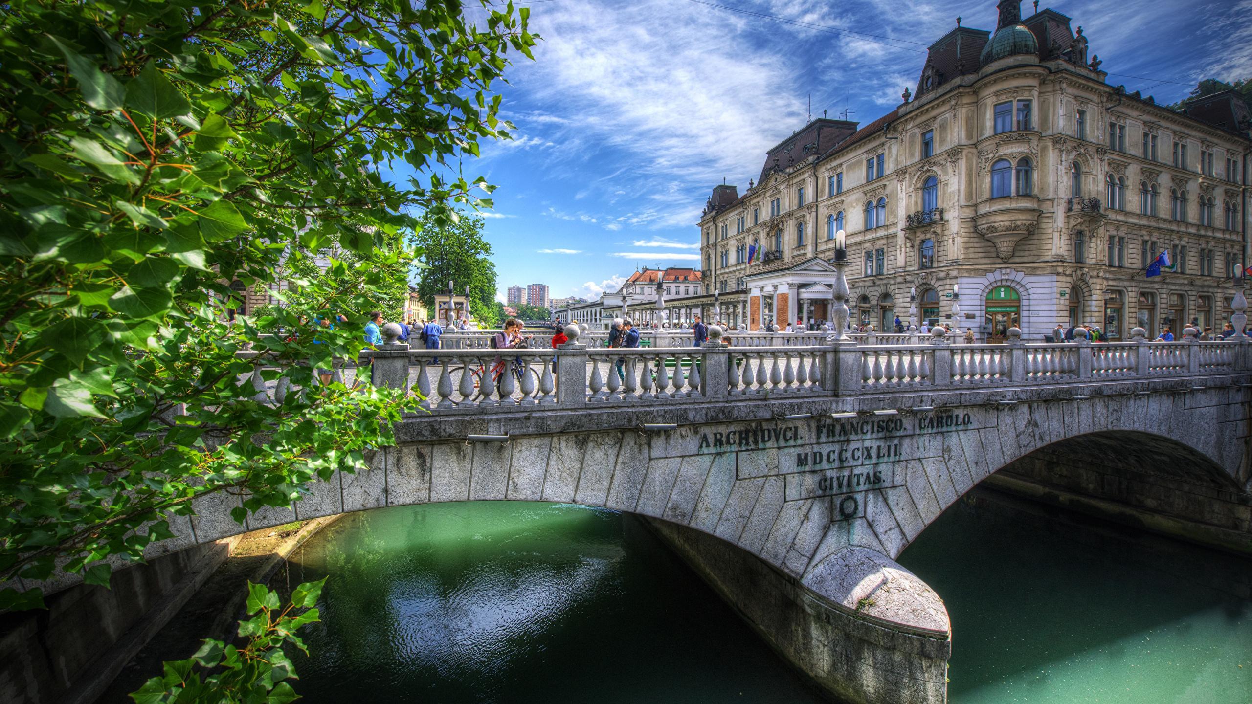 Image Ljubljana Slovenia Bridges Fence Rivers Cities 2560x1440