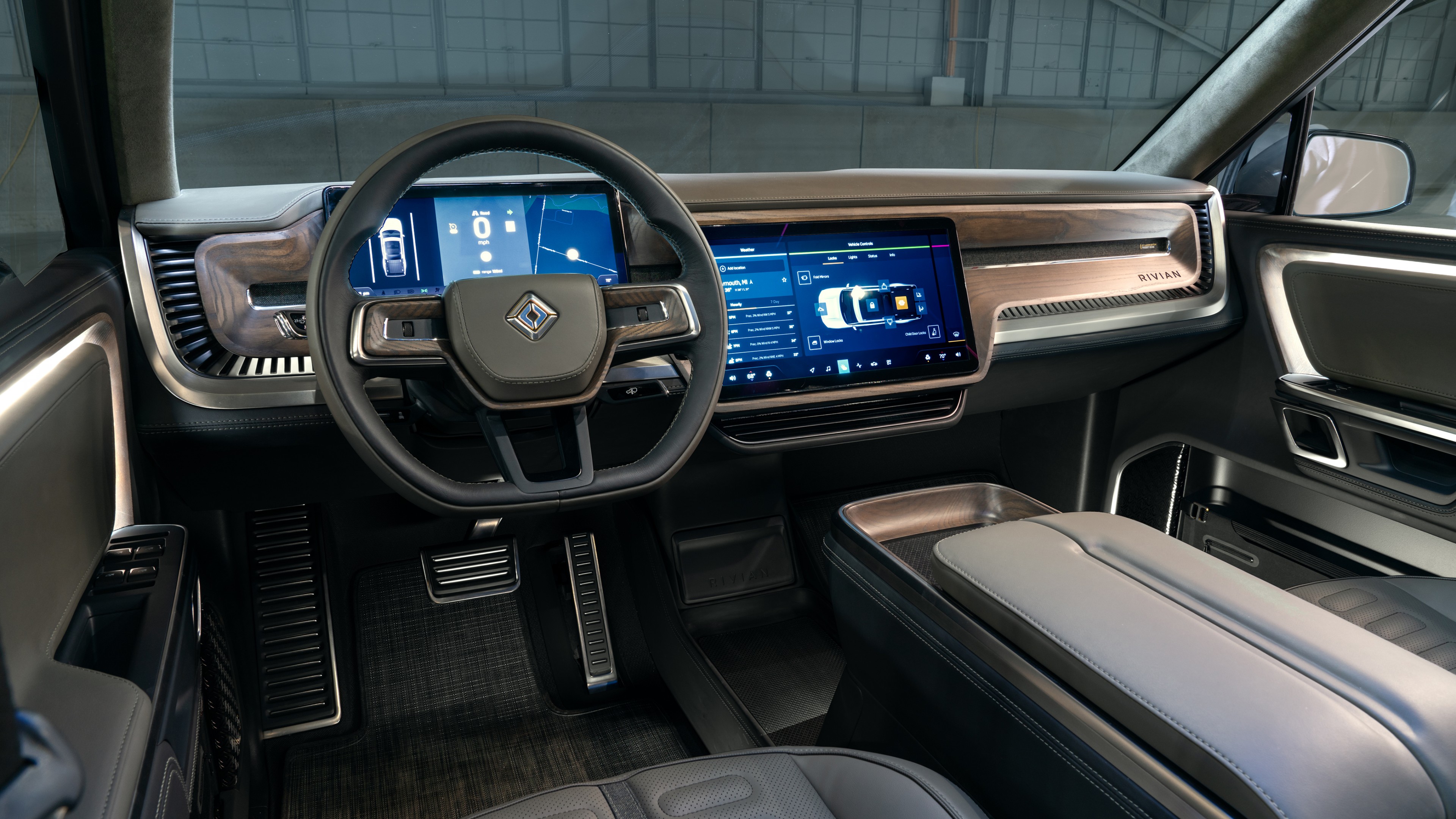 Rivian 2025:  The Keyless Car Future Is Here - 8ev13jg
