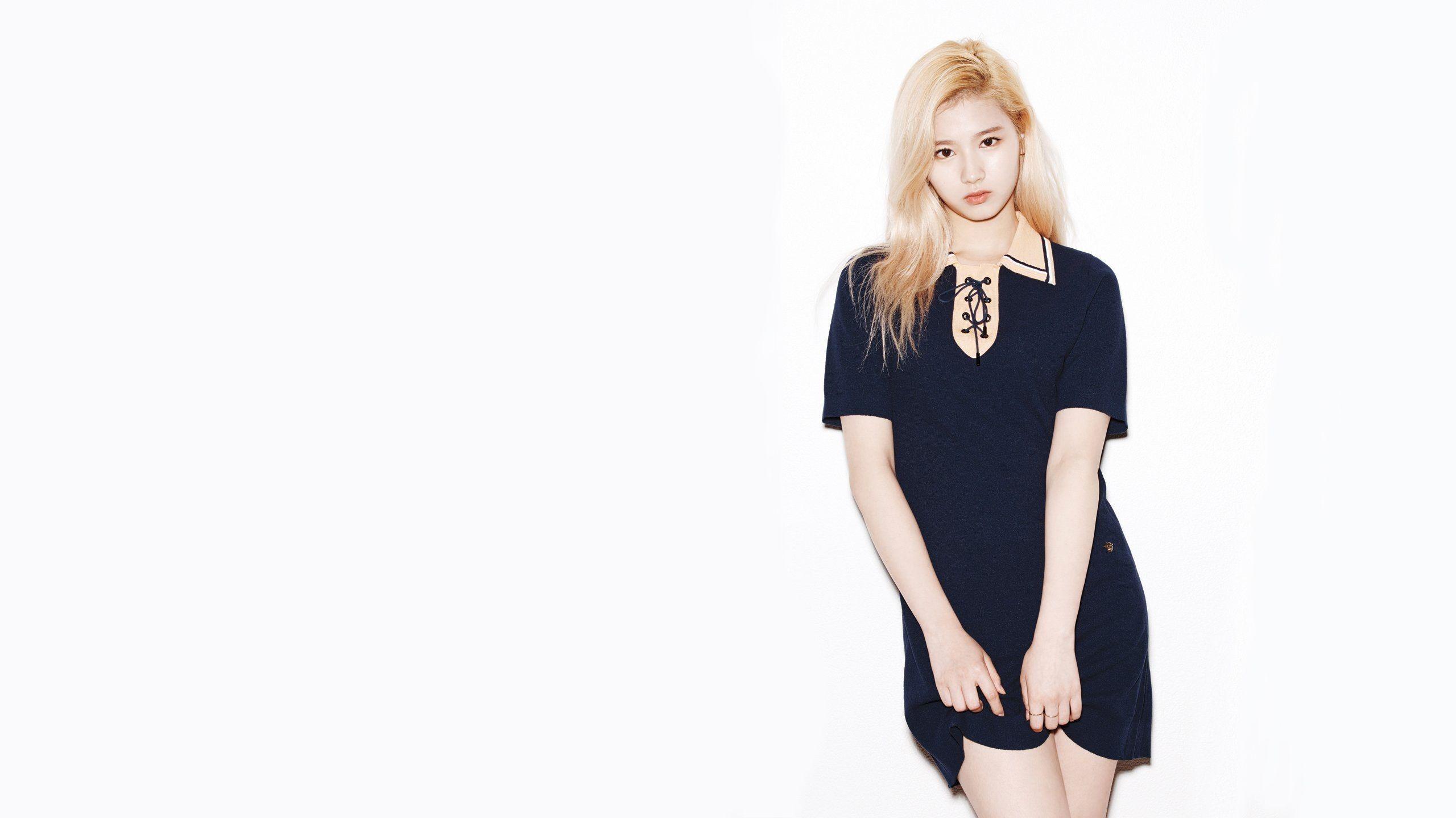 Sana Twice Wallpaper background picture