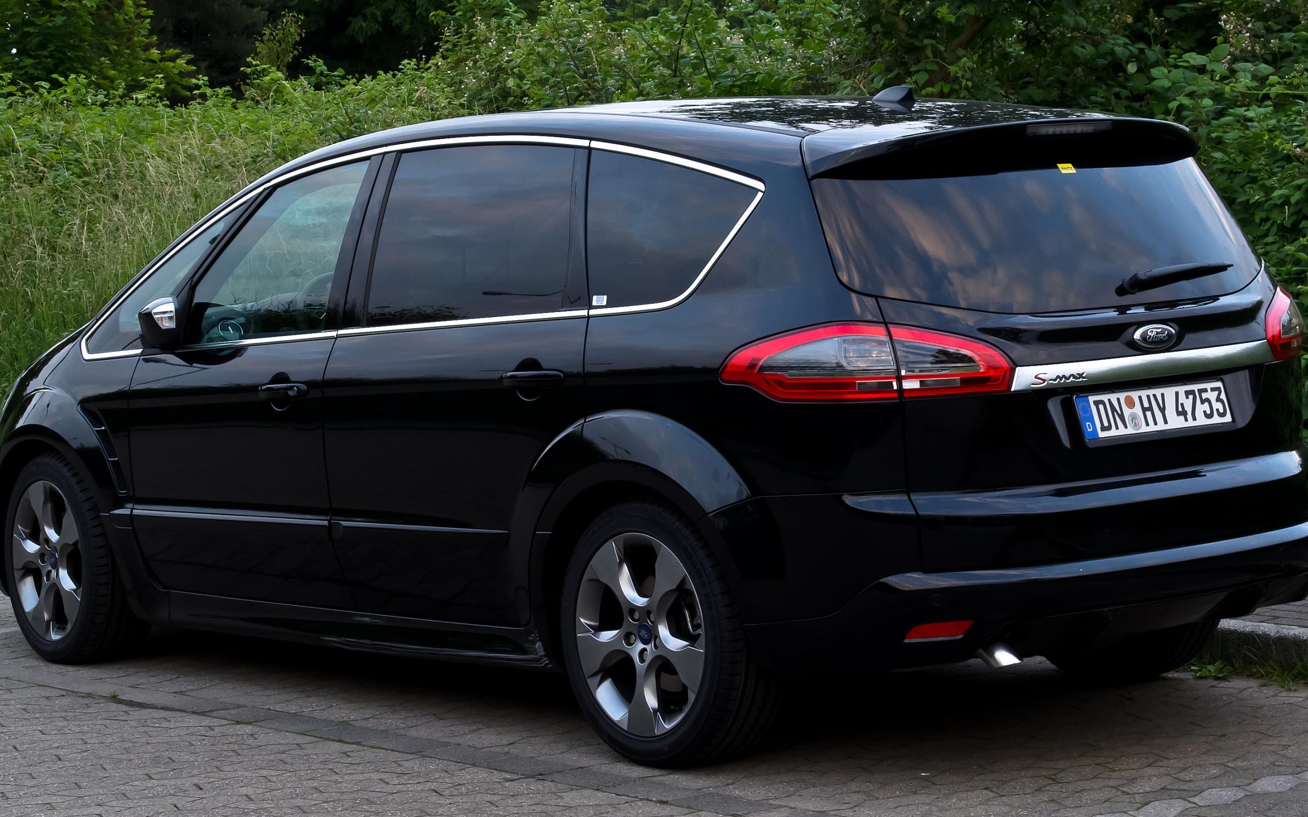 Ford S MAX