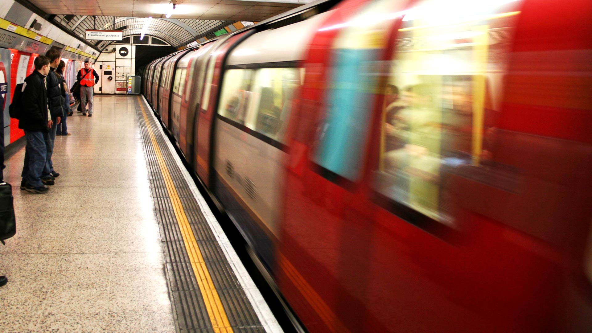 1920x1080px London Underground Wallpaper