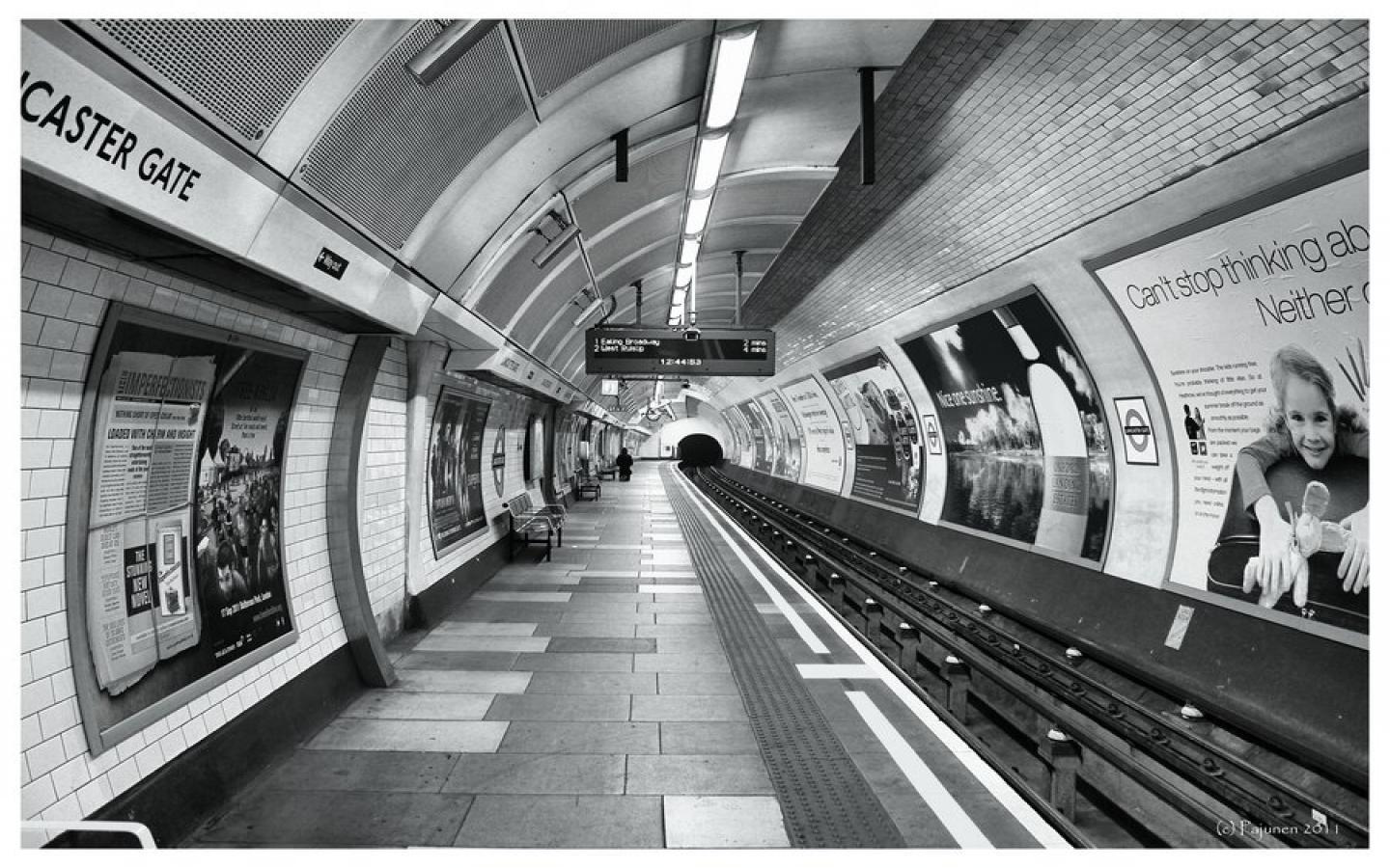 London Underground Wallpaper PC Deskx900. EDecorati.com™