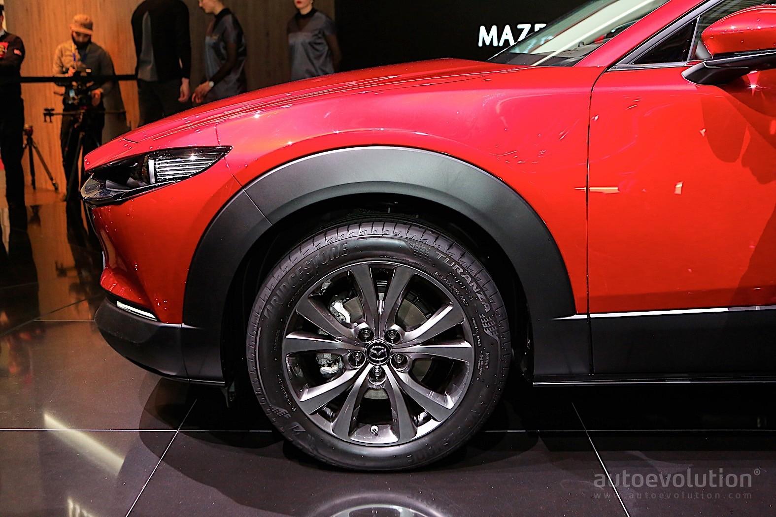 Mazda CX 30 Crossover Fills Gaps In Geneva