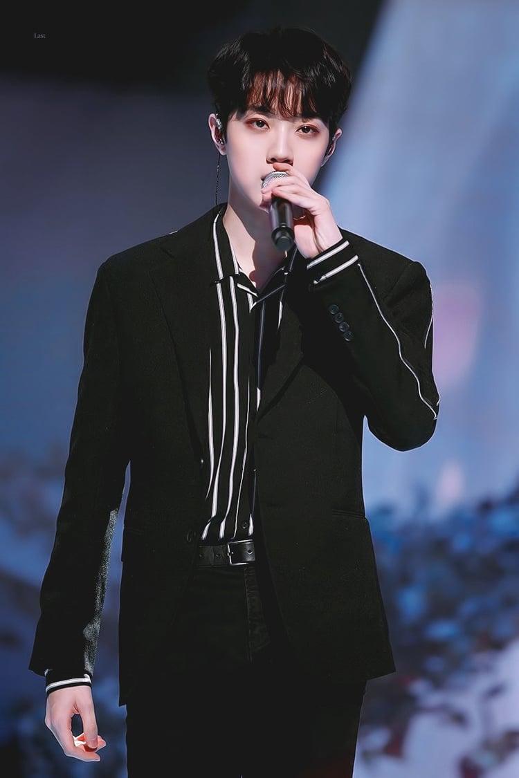 lai guanlin ♥ discovered by 만두토끼♡