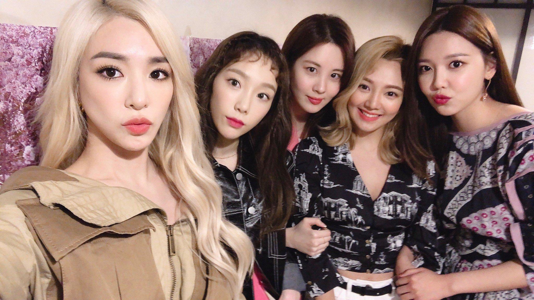 TIFFANY YOUNG queens first ????queens forever