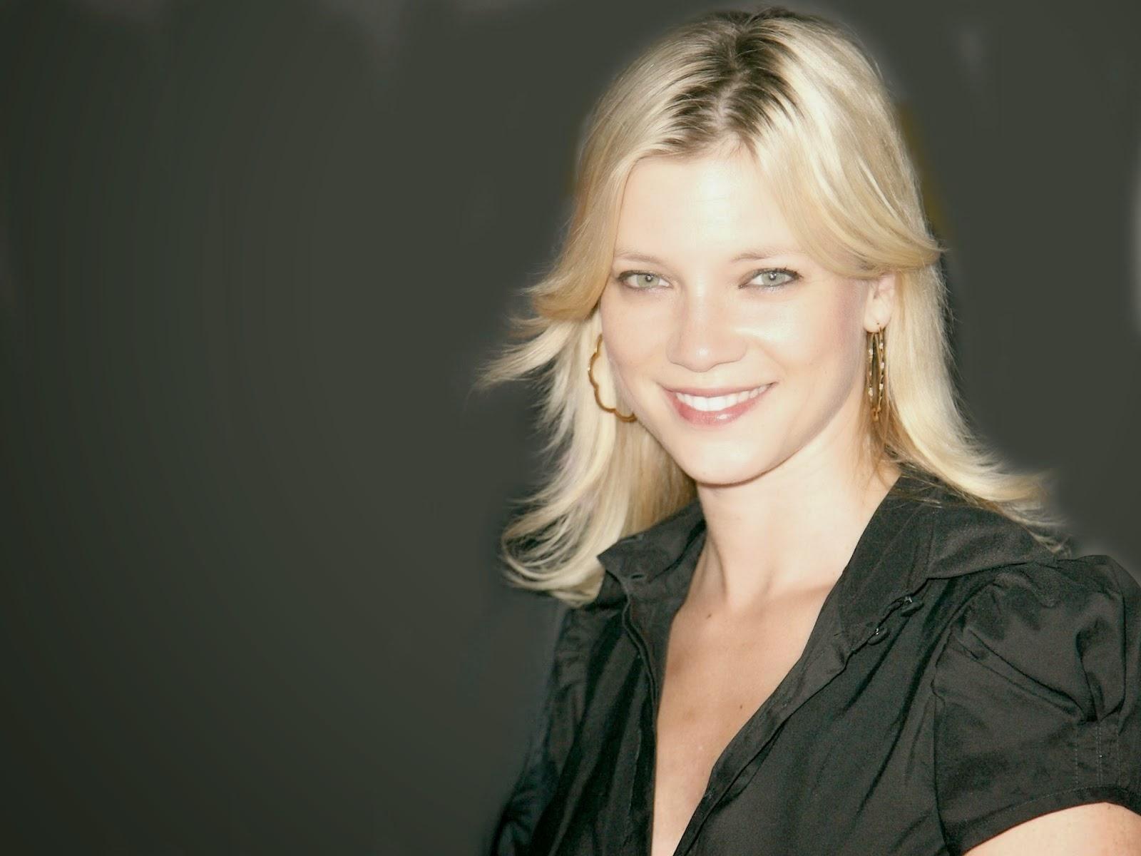 Group of Amy Smart 409287