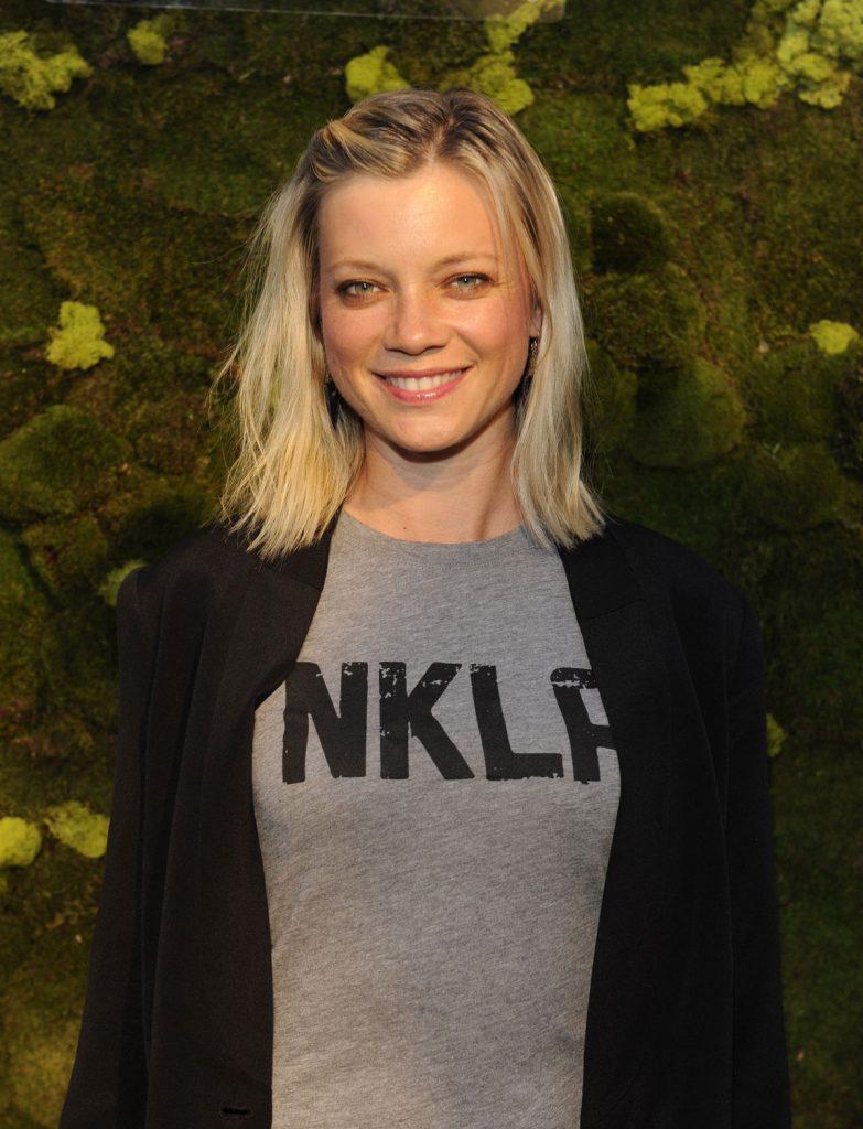 Amy Smart Wallpaper