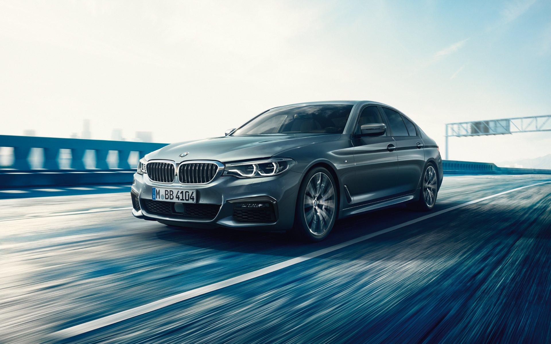 Download the 2017 BMW 5 Series Wallpaper