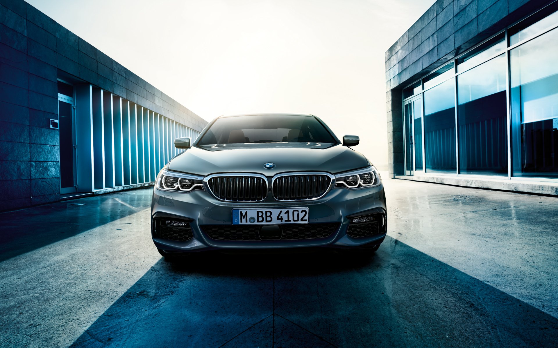 Download the 2017 BMW 5 Series Wallpaper