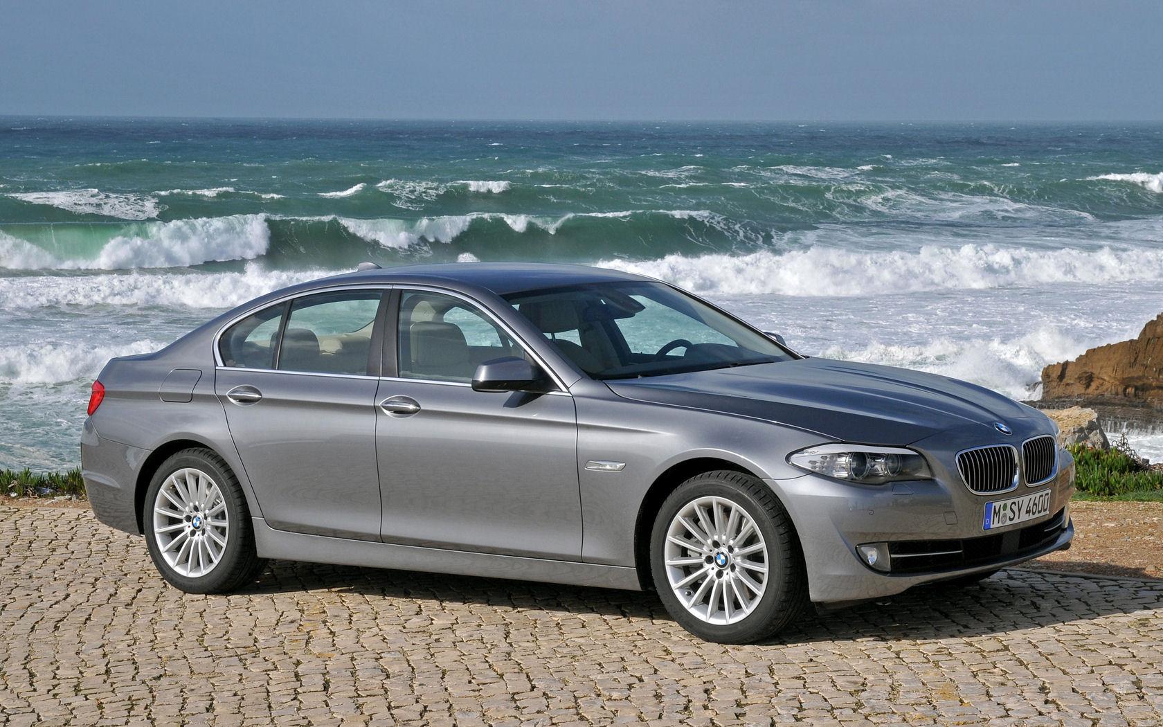 BMW 5 Series, 528i, 535i, 550i, M5 Widescreen Wallpaper / Desktop Background Picture